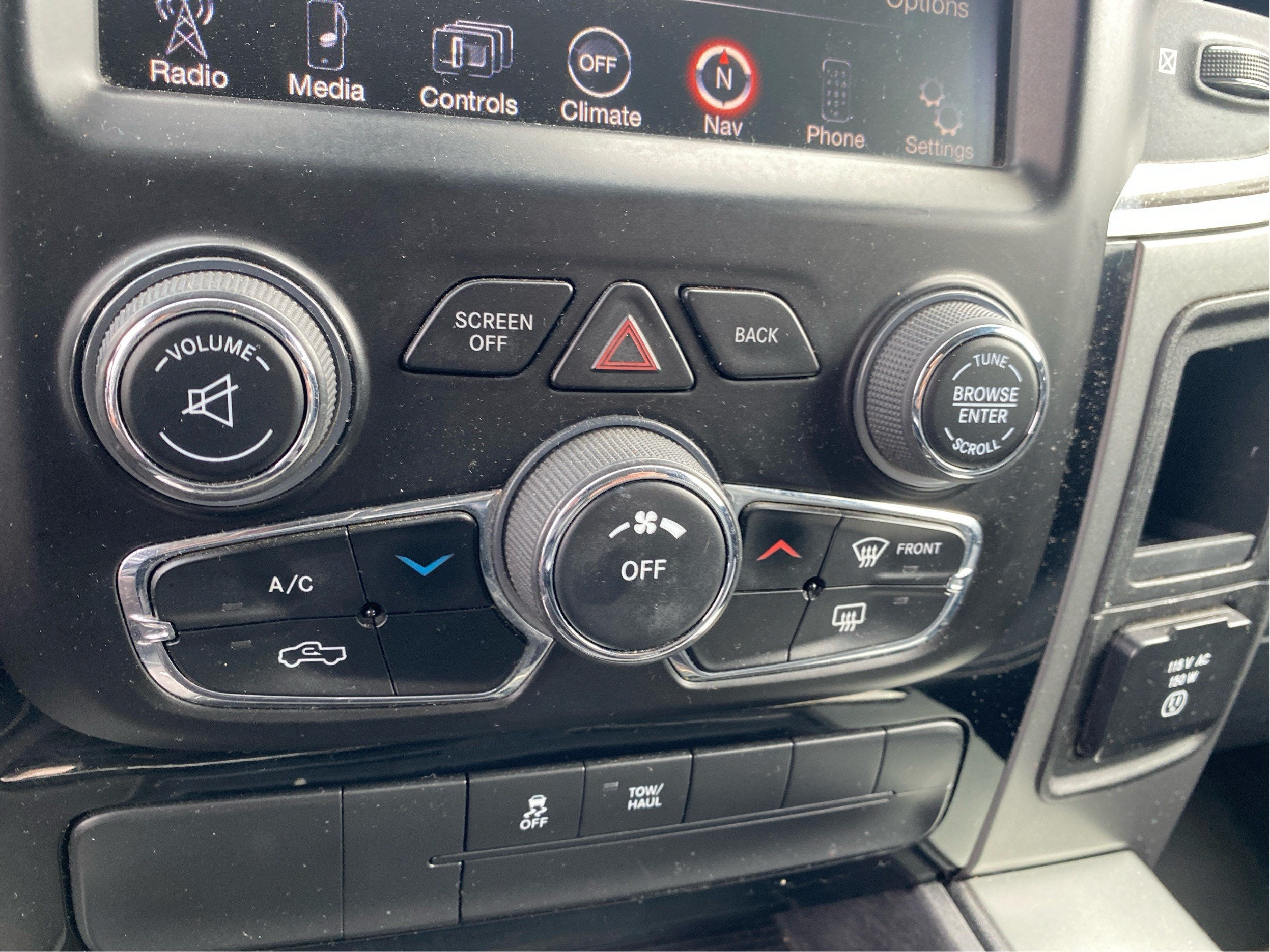 2014 RAM 1500 Sport