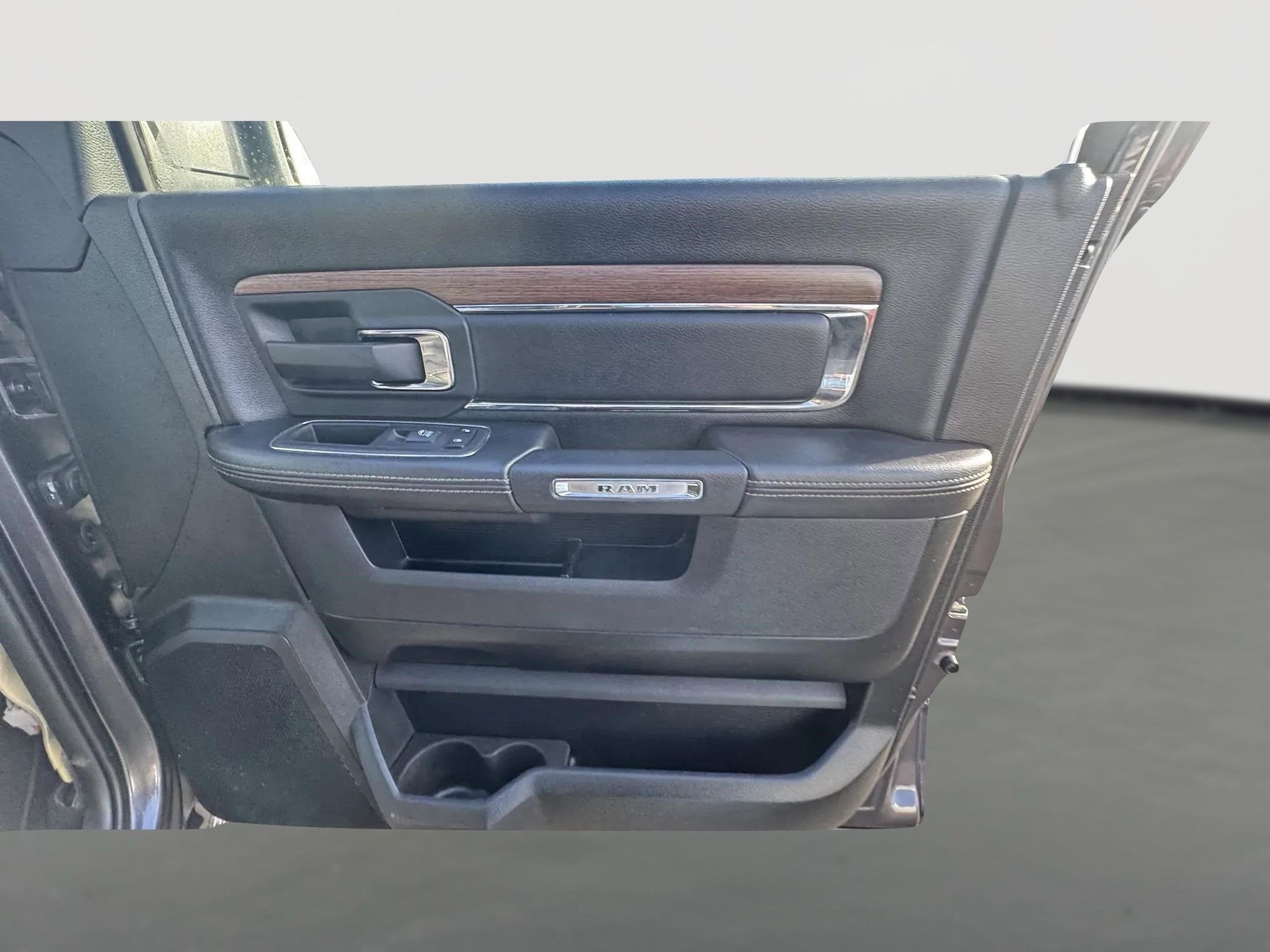 2017 RAM 1500 Laramie