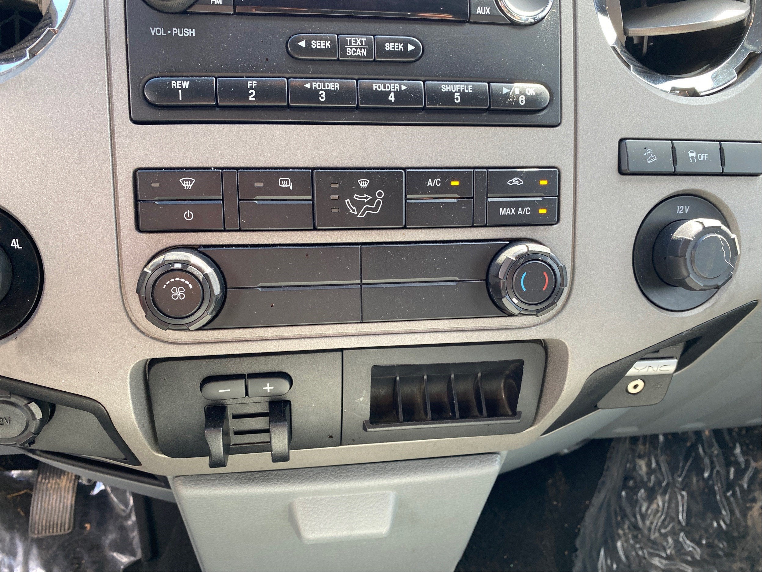 2015 Ford Super Duty F-350 SRW Platinum