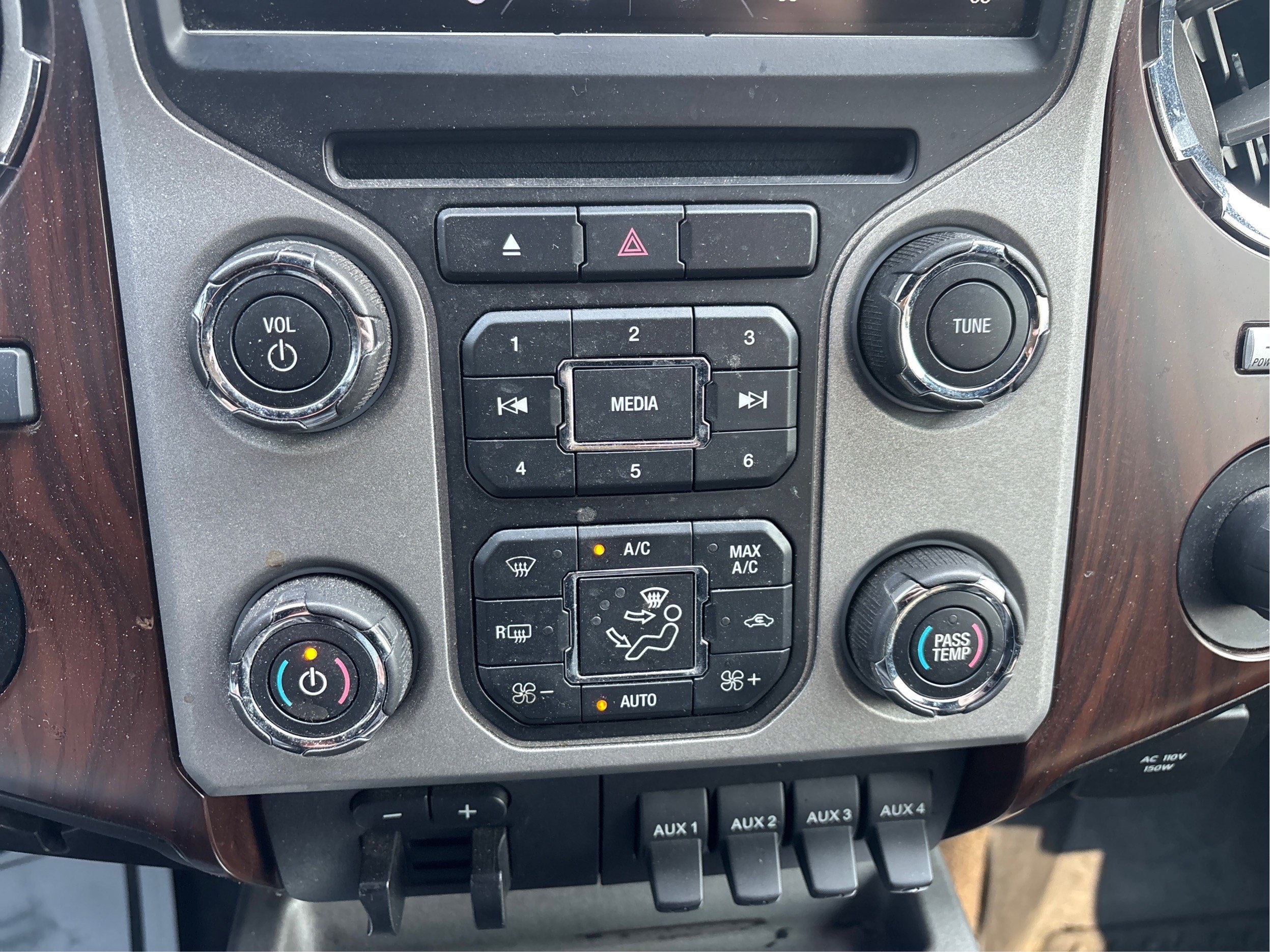 2013 Ford F-350 LARIAT