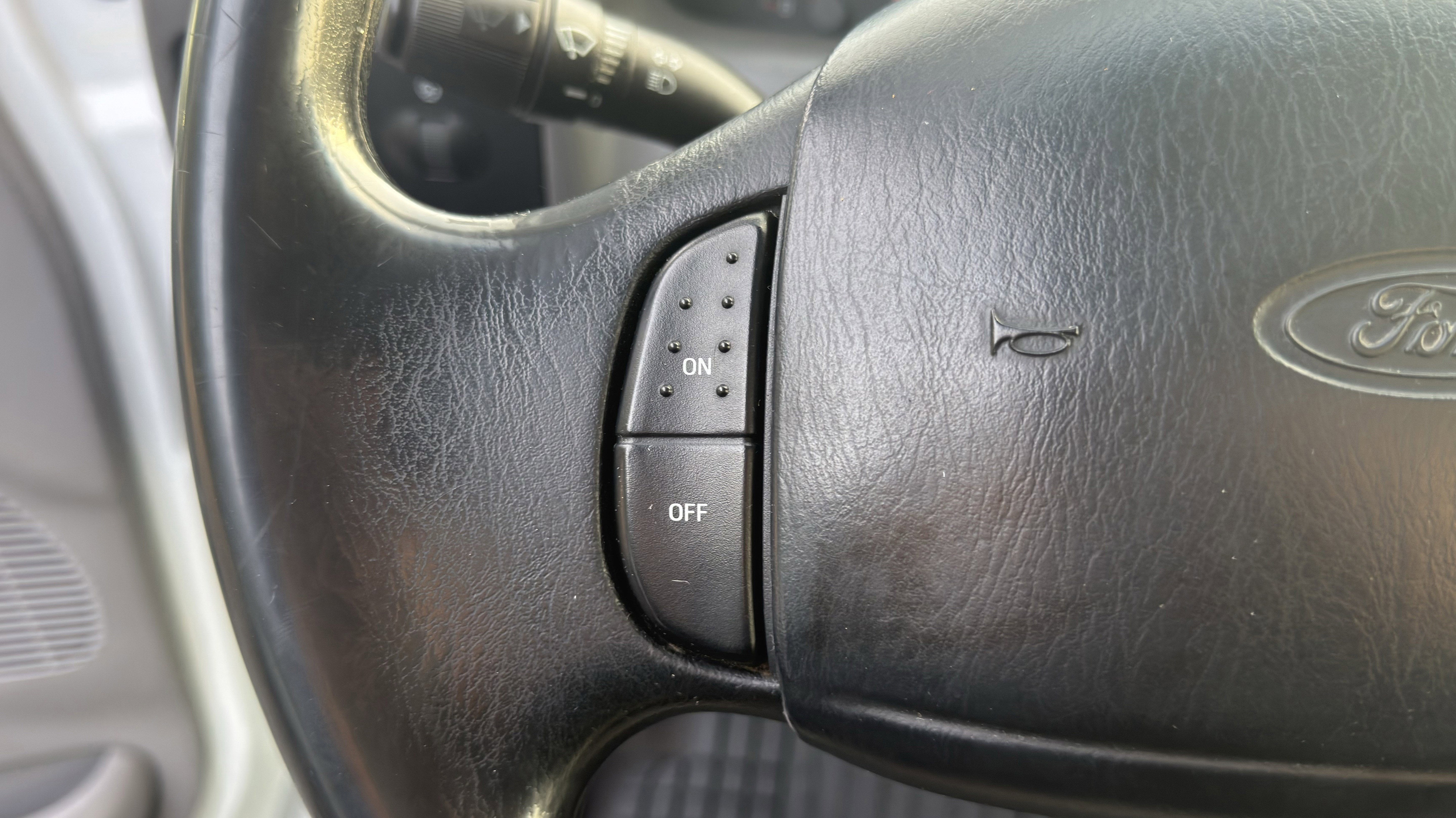 2001 Ford Super Duty F-250 XL