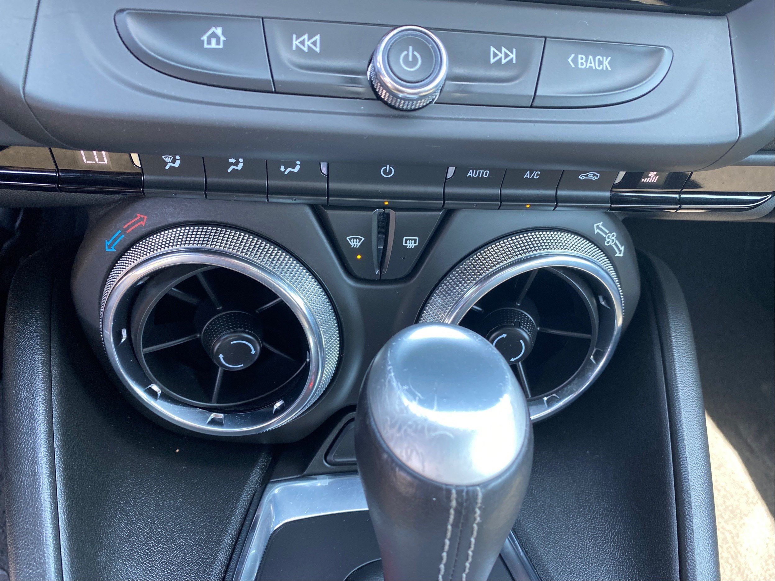 2022 Chevrolet Camaro LT1