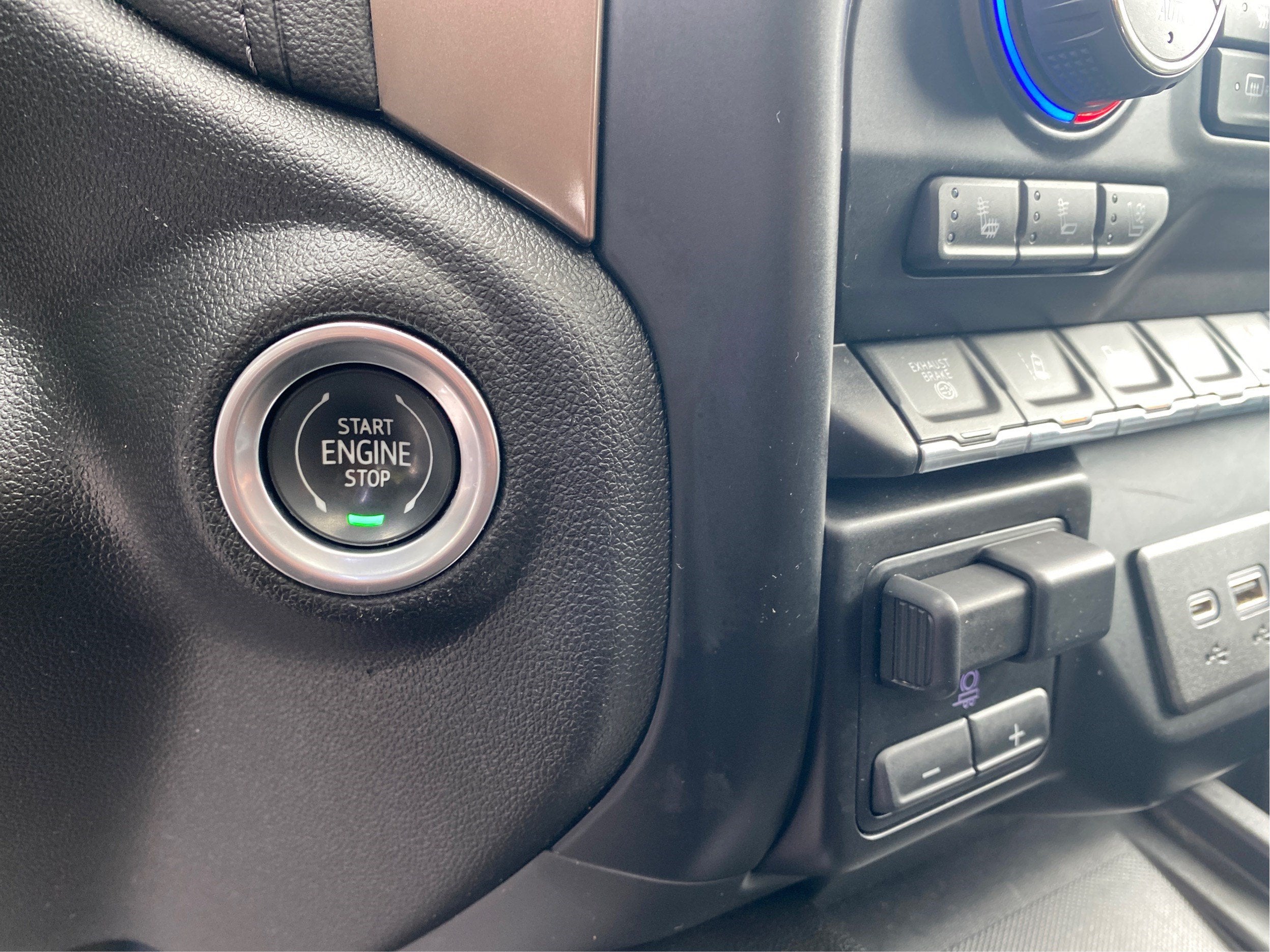 2022 Chevrolet Silverado 3500 HD High Country