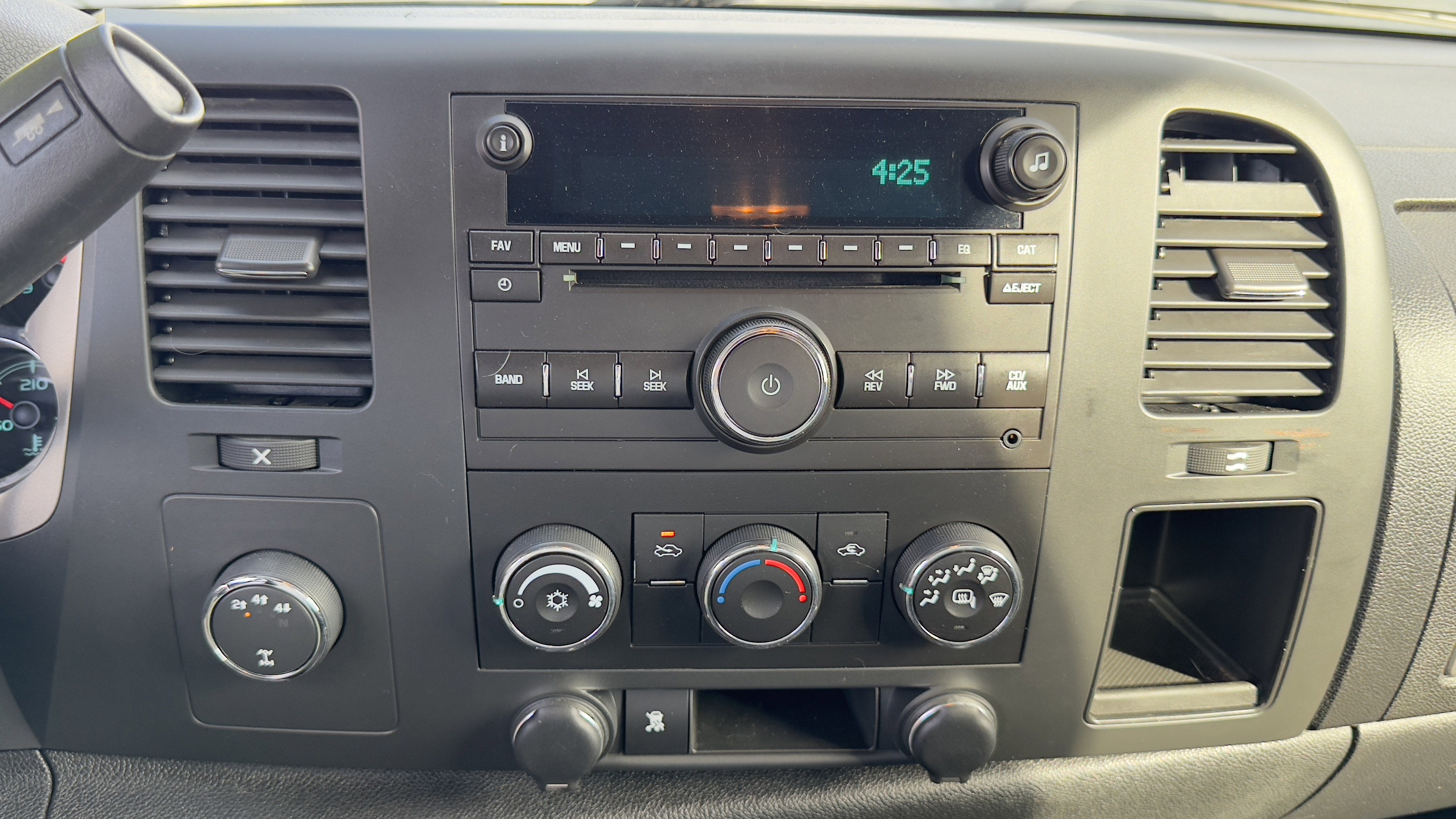 2011 Chevrolet Silverado 3500 HD DRW LT