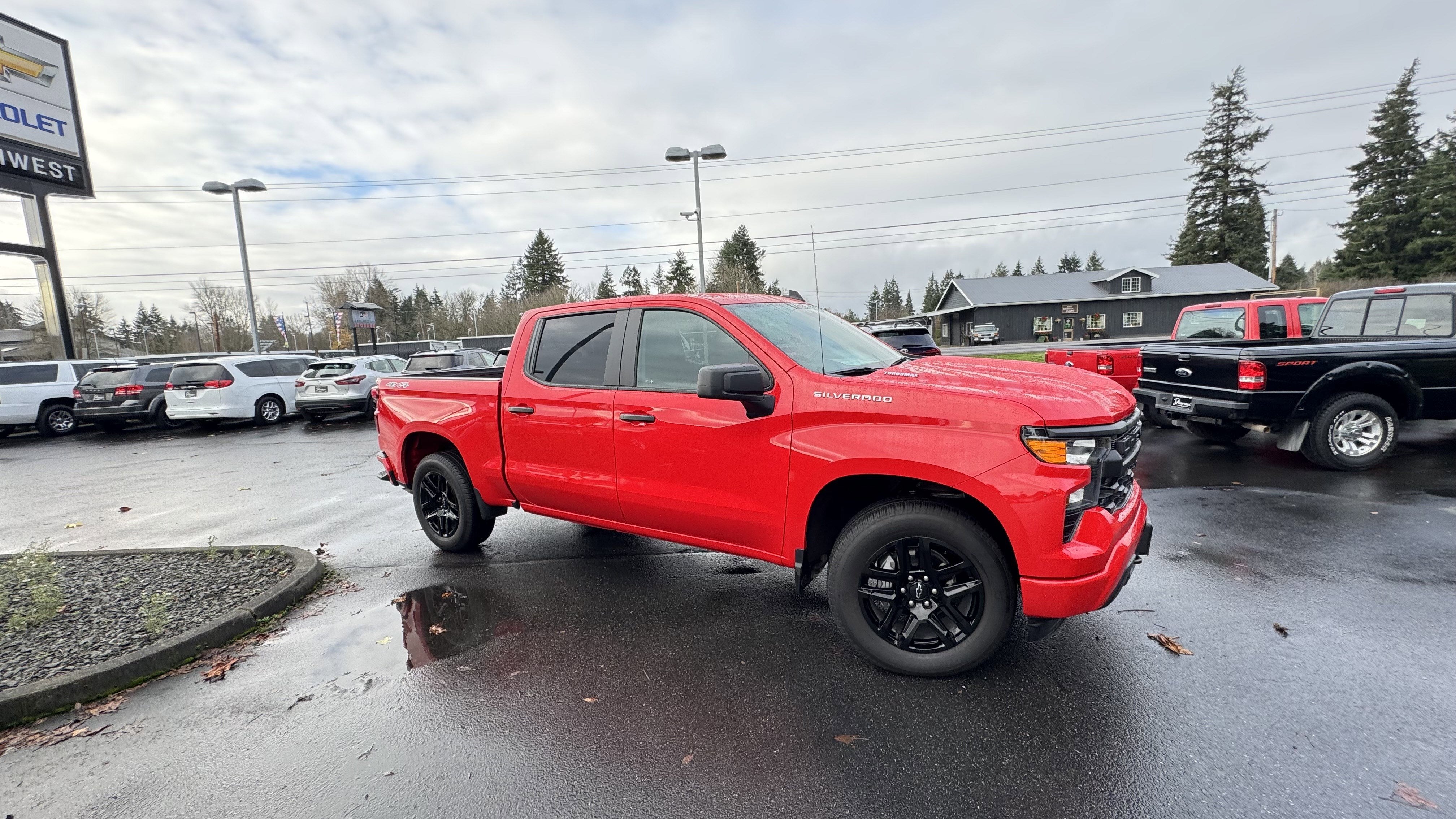 2025 Chevrolet Silverado 1500 Custom