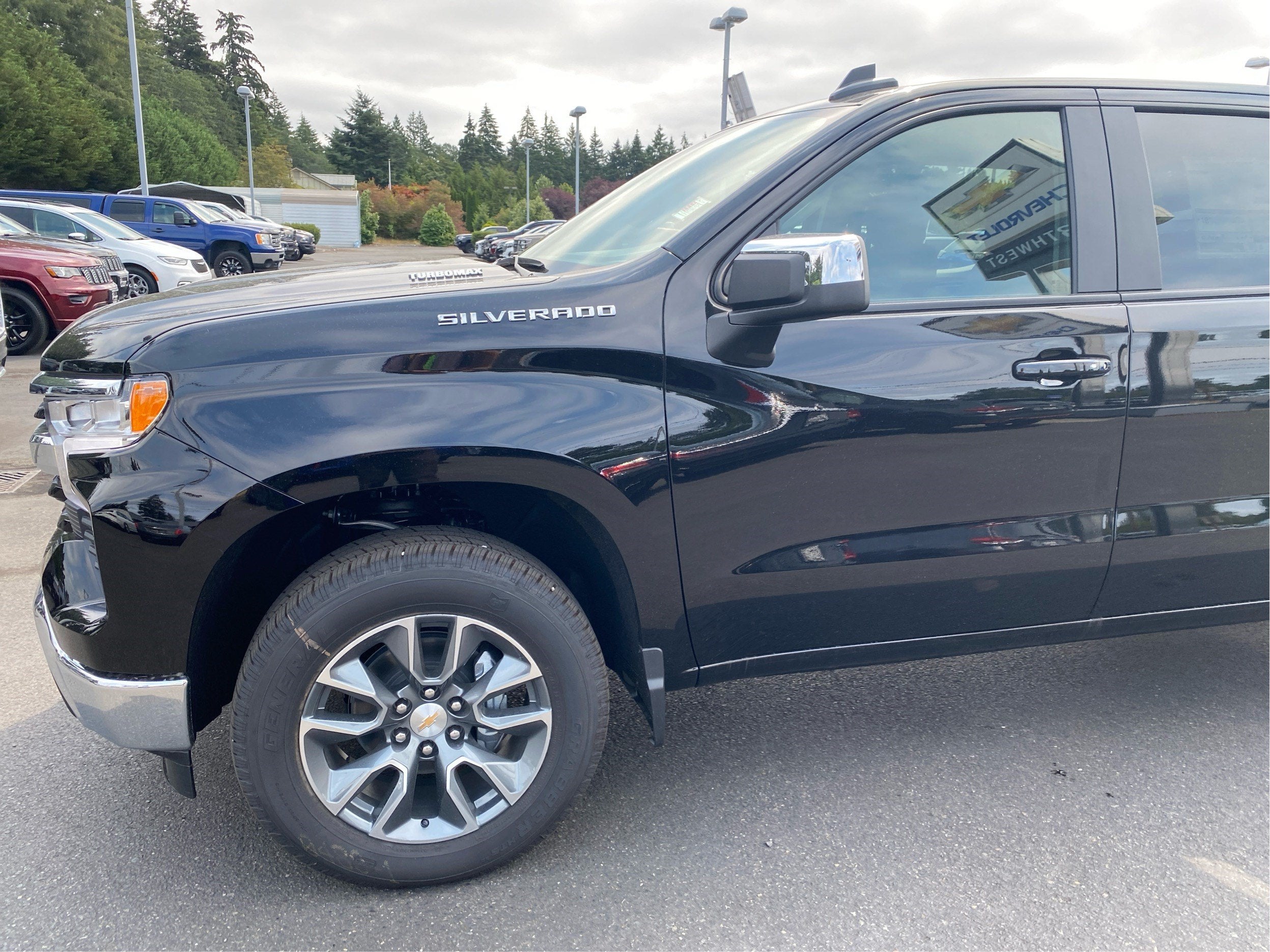 2026 Chevrolet Silverado 1500 LT