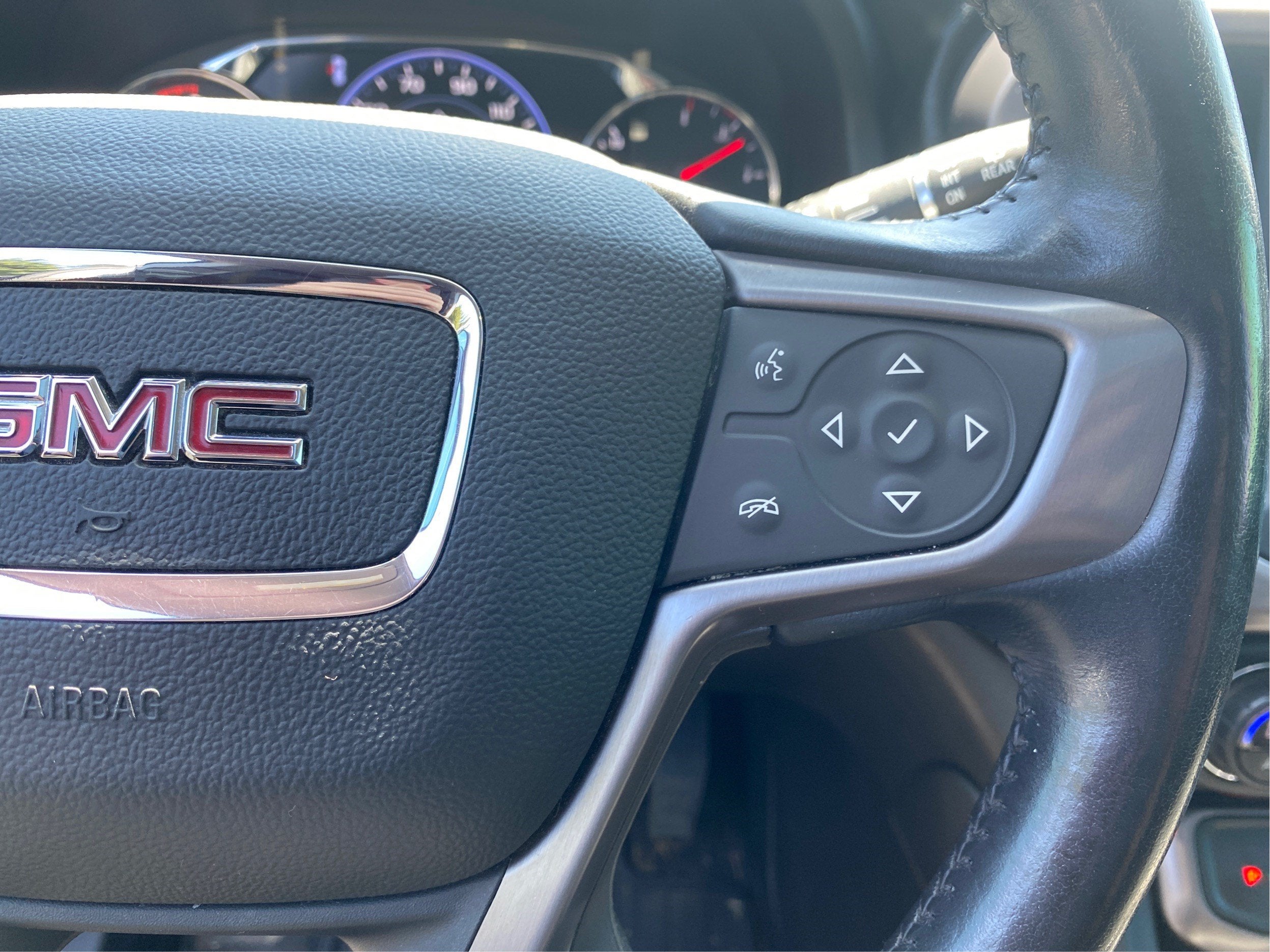 2021 GMC Acadia AT4