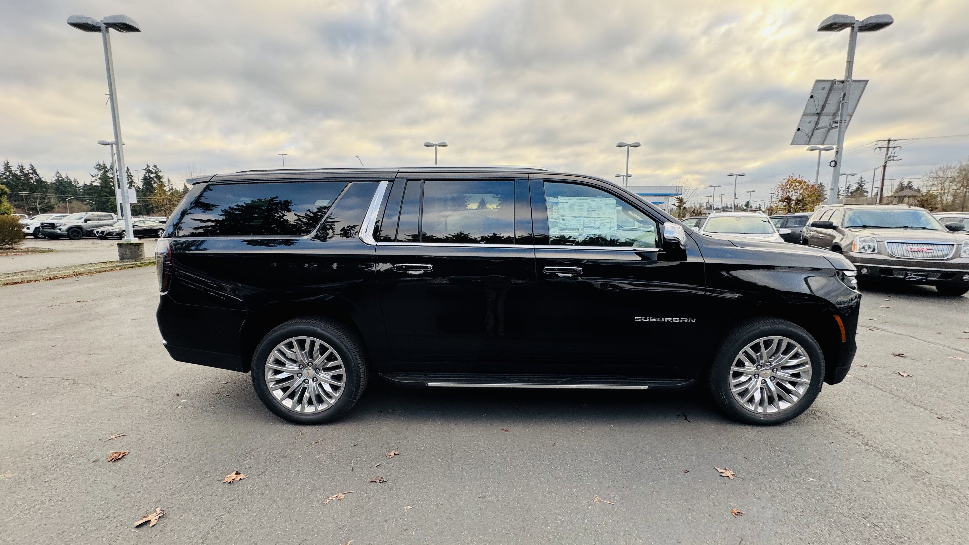 2025 Chevrolet Suburban Premier