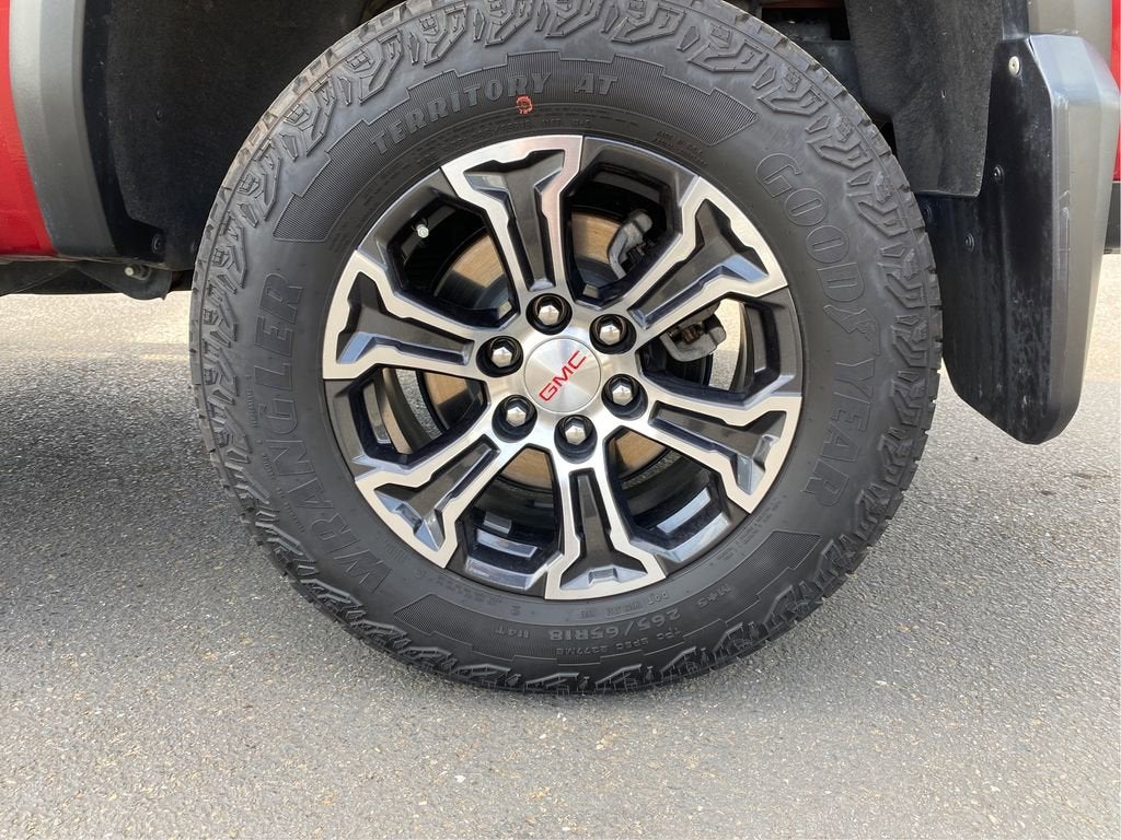 2023 GMC Canyon AT4