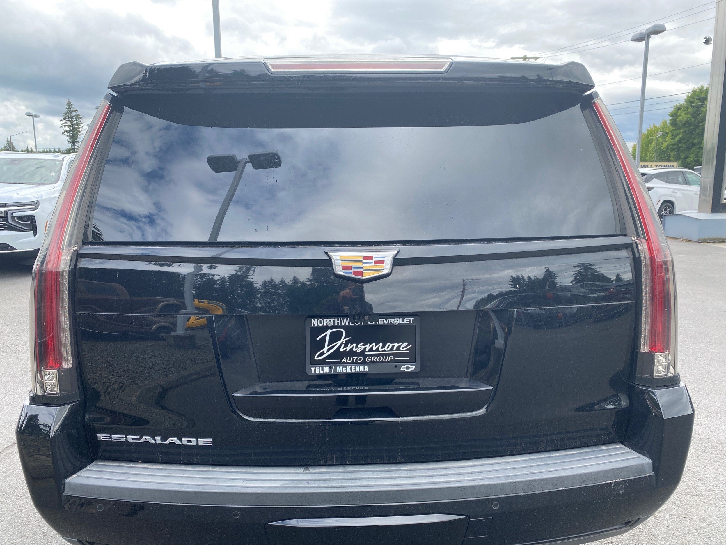 2020 Cadillac Escalade ESV Premium Luxury