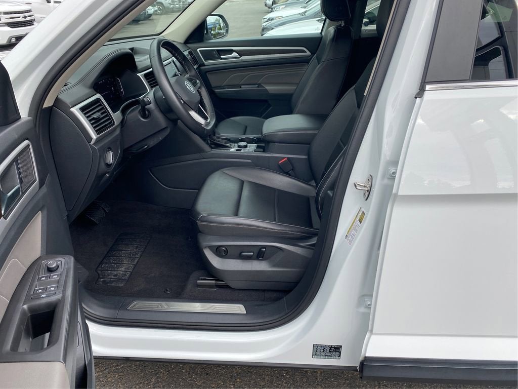 2023 Volkswagen Atlas 2.0T SE w/Technology