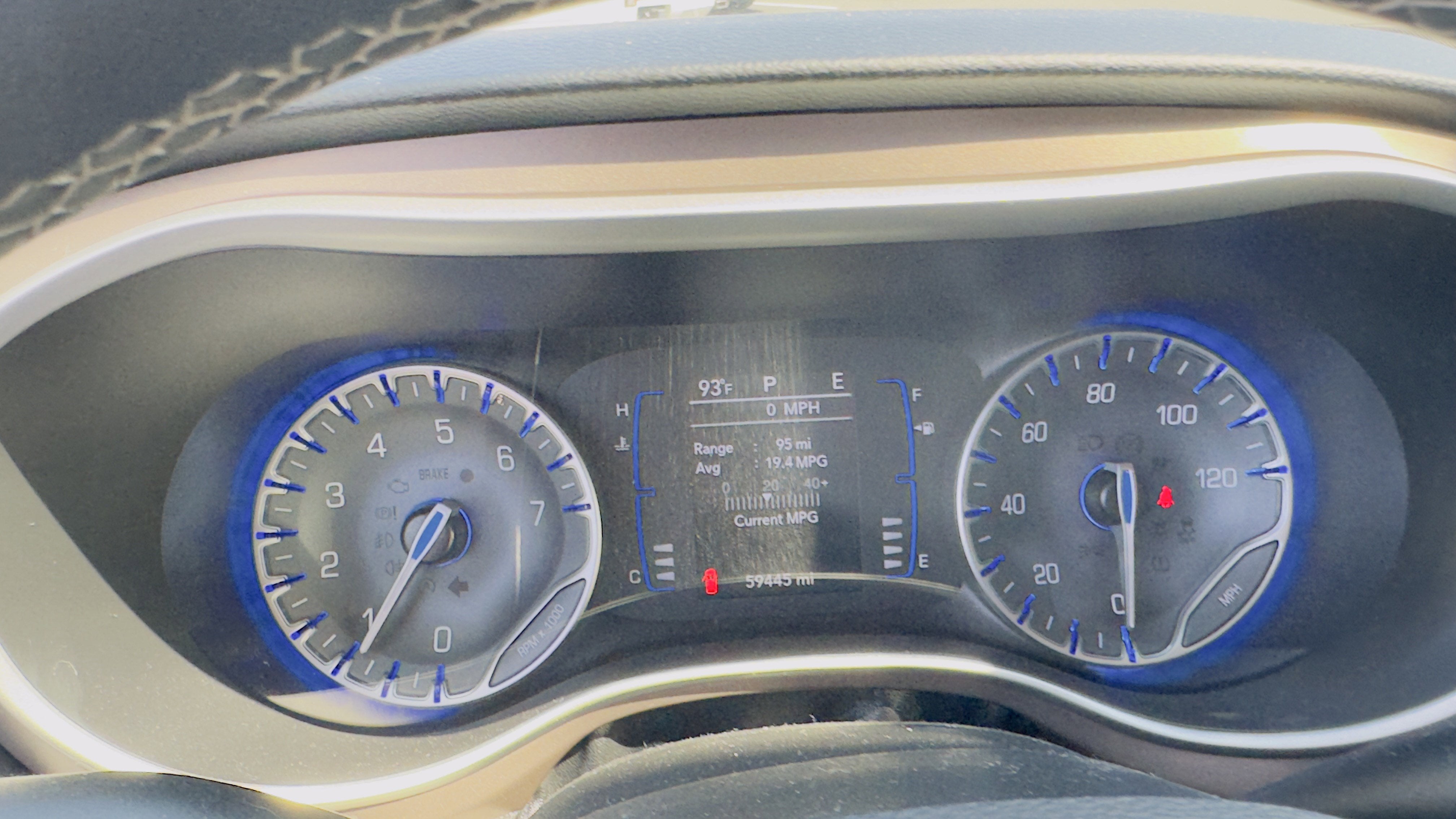 2023 Chrysler Voyager LX