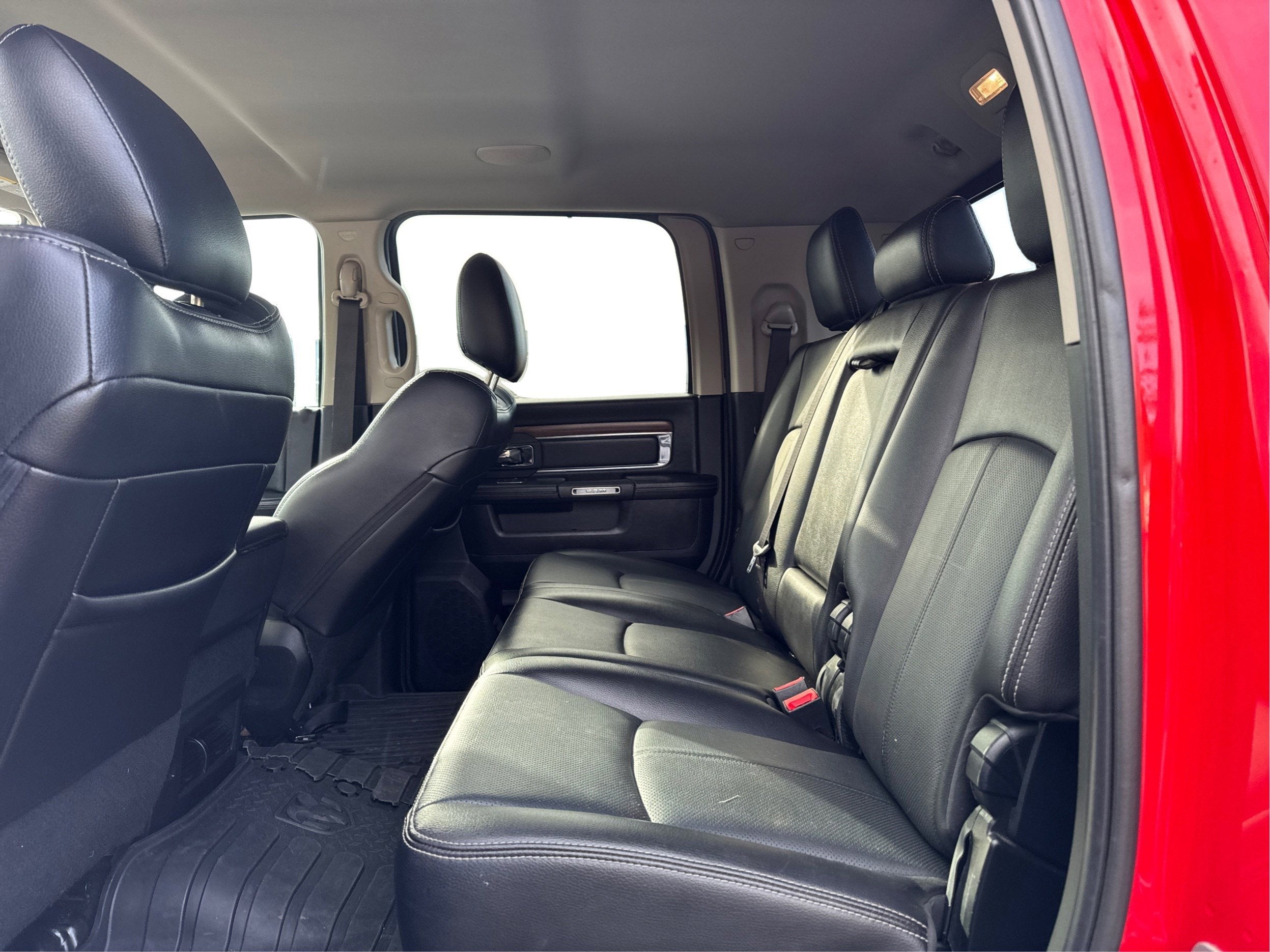 2018 RAM 2500 Laramie Mega Cab 4x4 6'4" Box