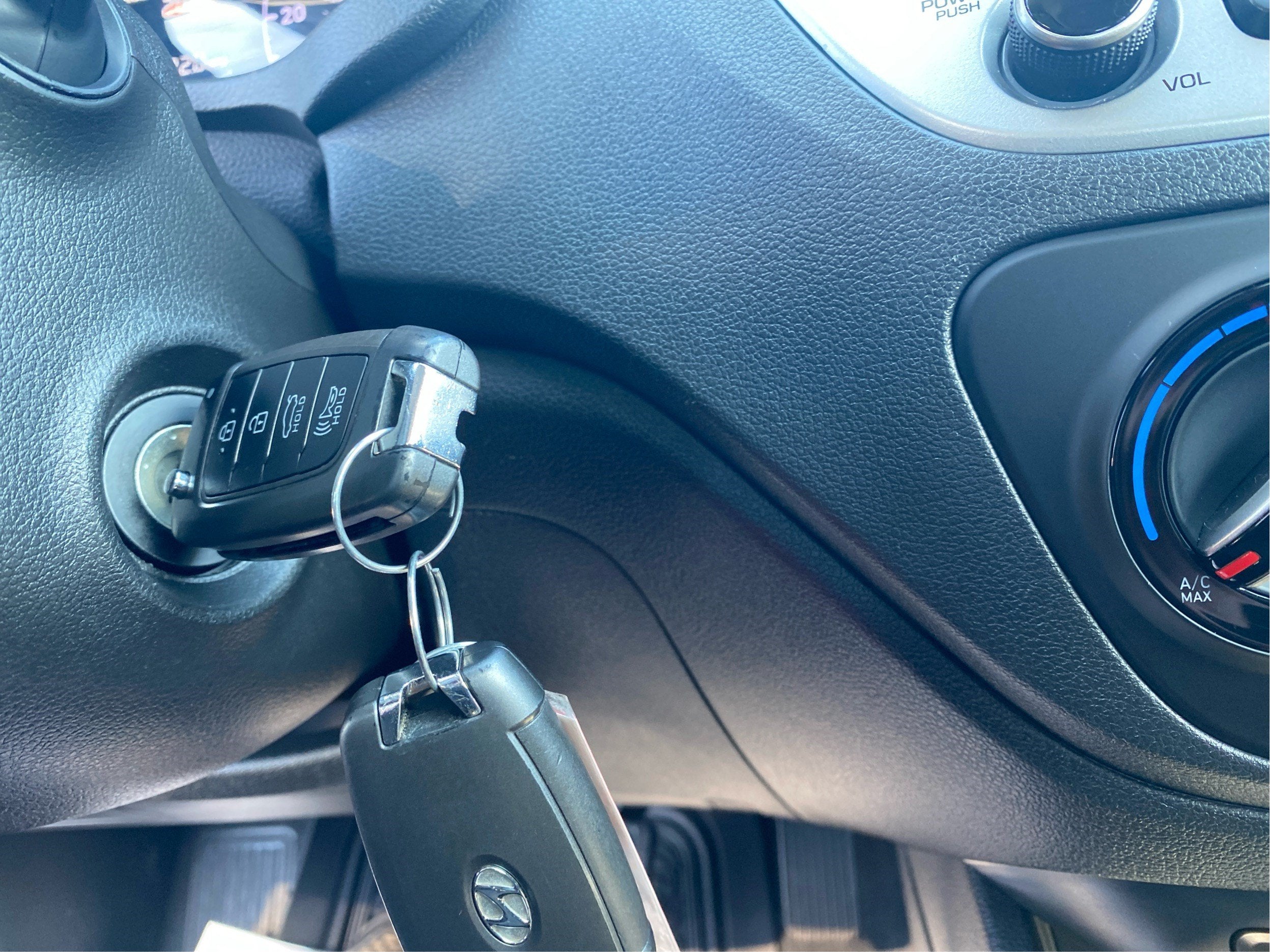 2022 Hyundai Accent SE