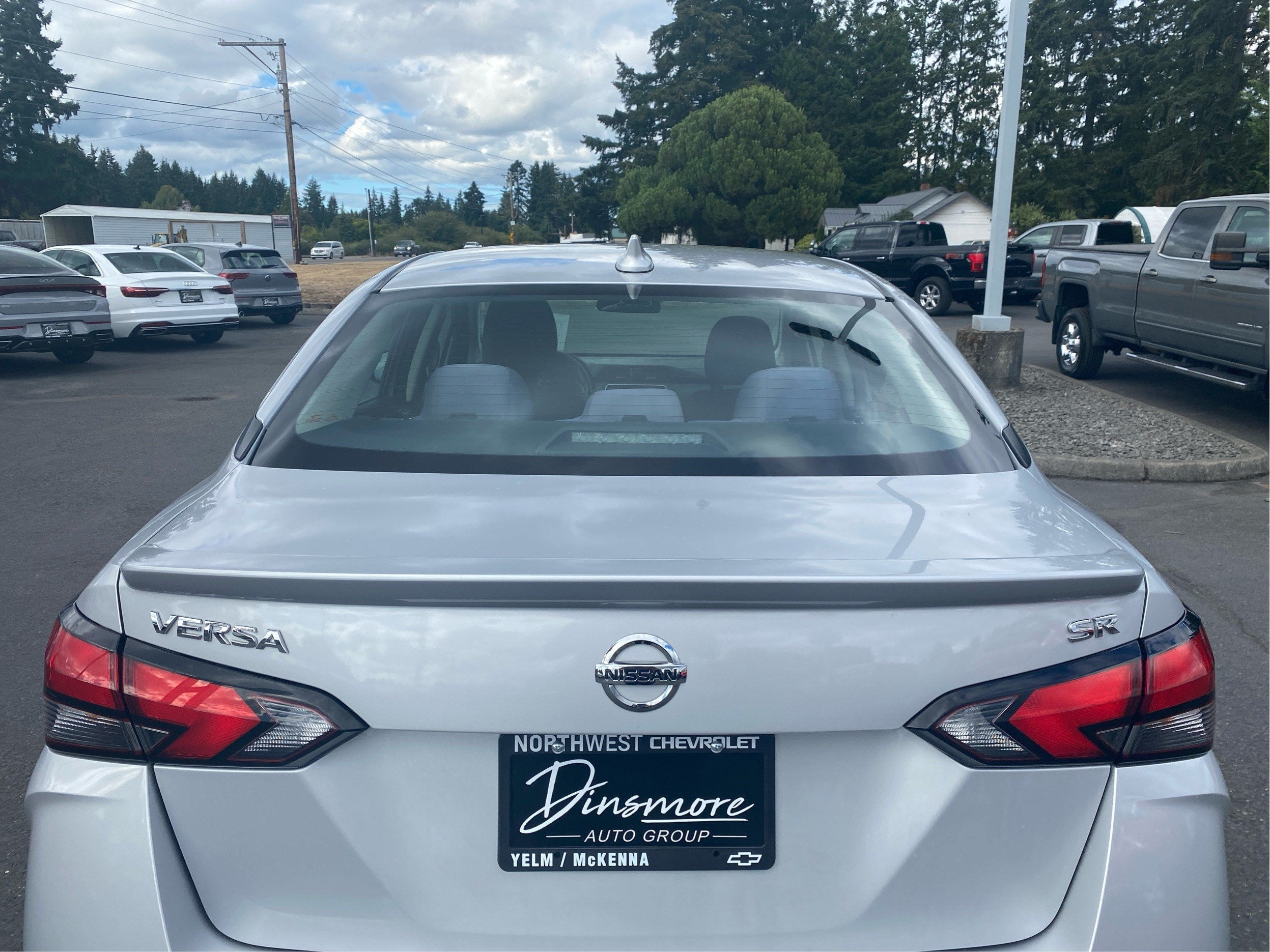 2020 Nissan Versa SR Xtronic CVT