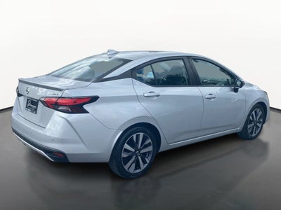 2020 Nissan Versa SR Xtronic CVT