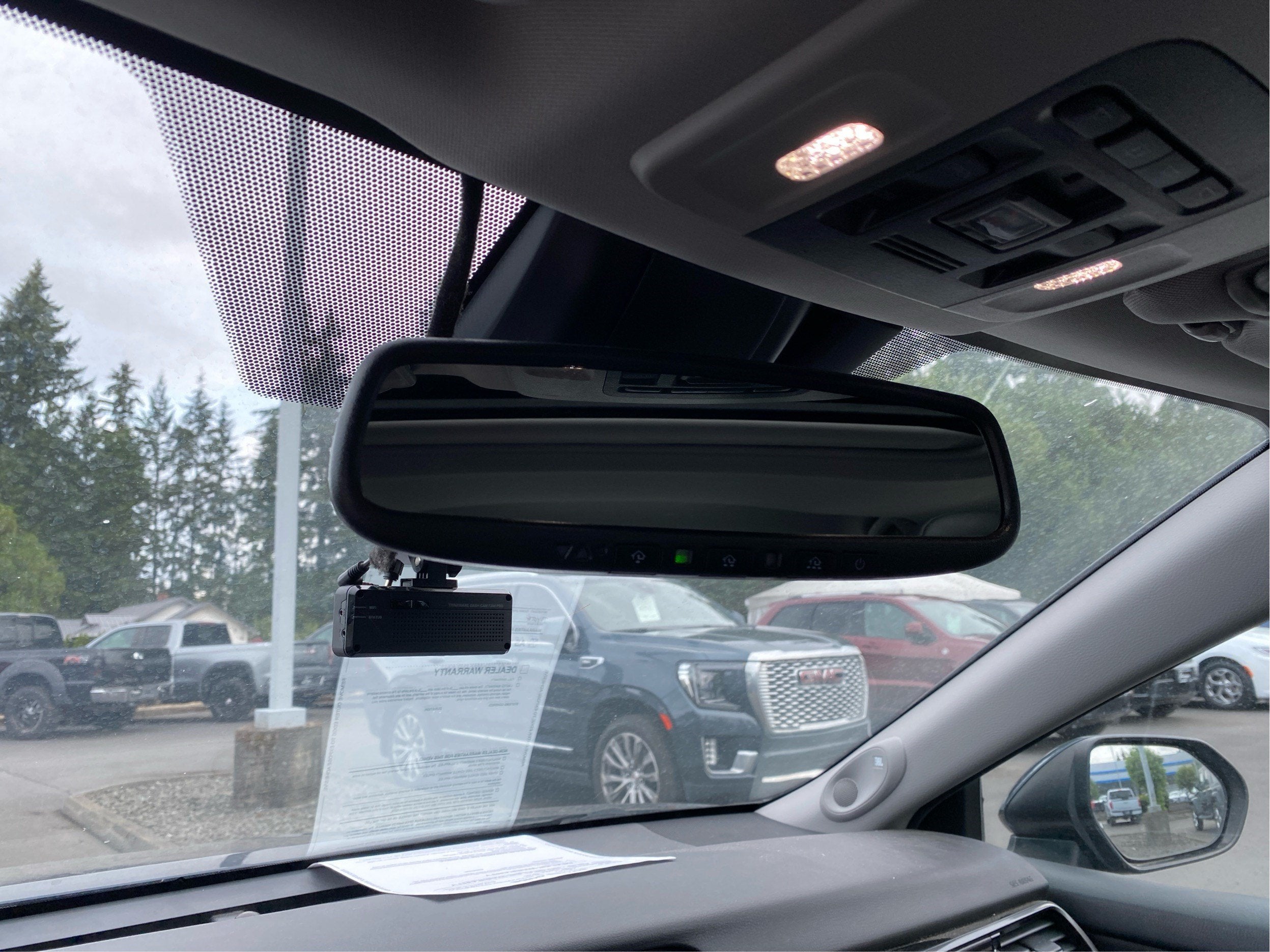 2020 Toyota Camry Hybrid XLE