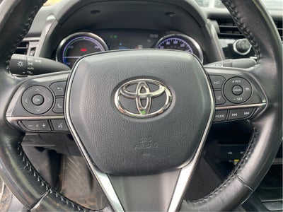 2020 Toyota Camry Hybrid XLE