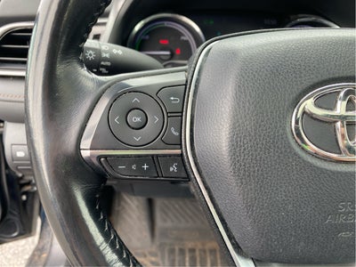 2020 Toyota Camry Hybrid XLE