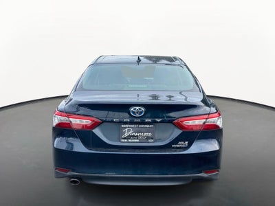 2020 Toyota Camry Hybrid XLE