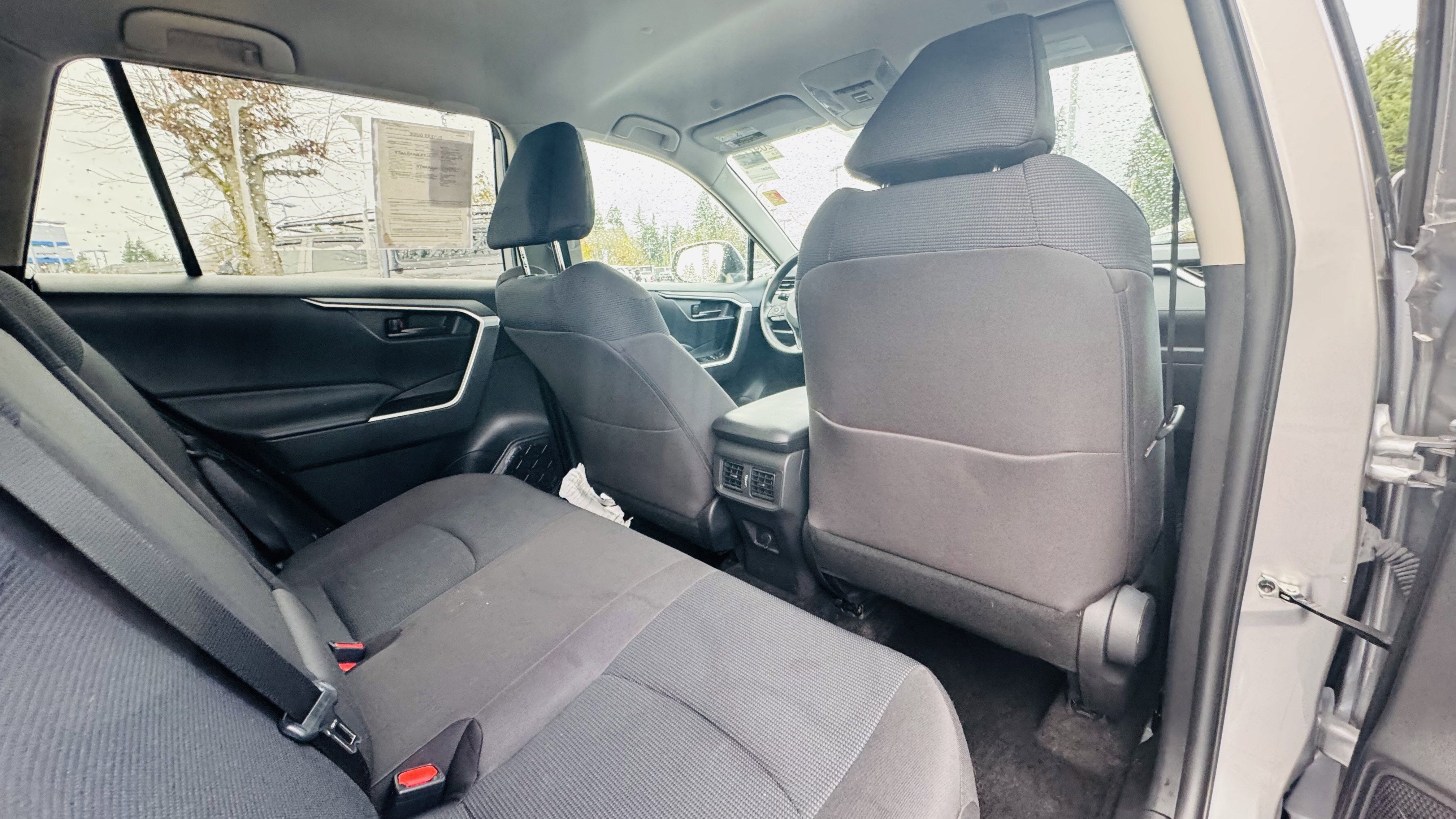 2023 Toyota RAV4 Hybrid LE