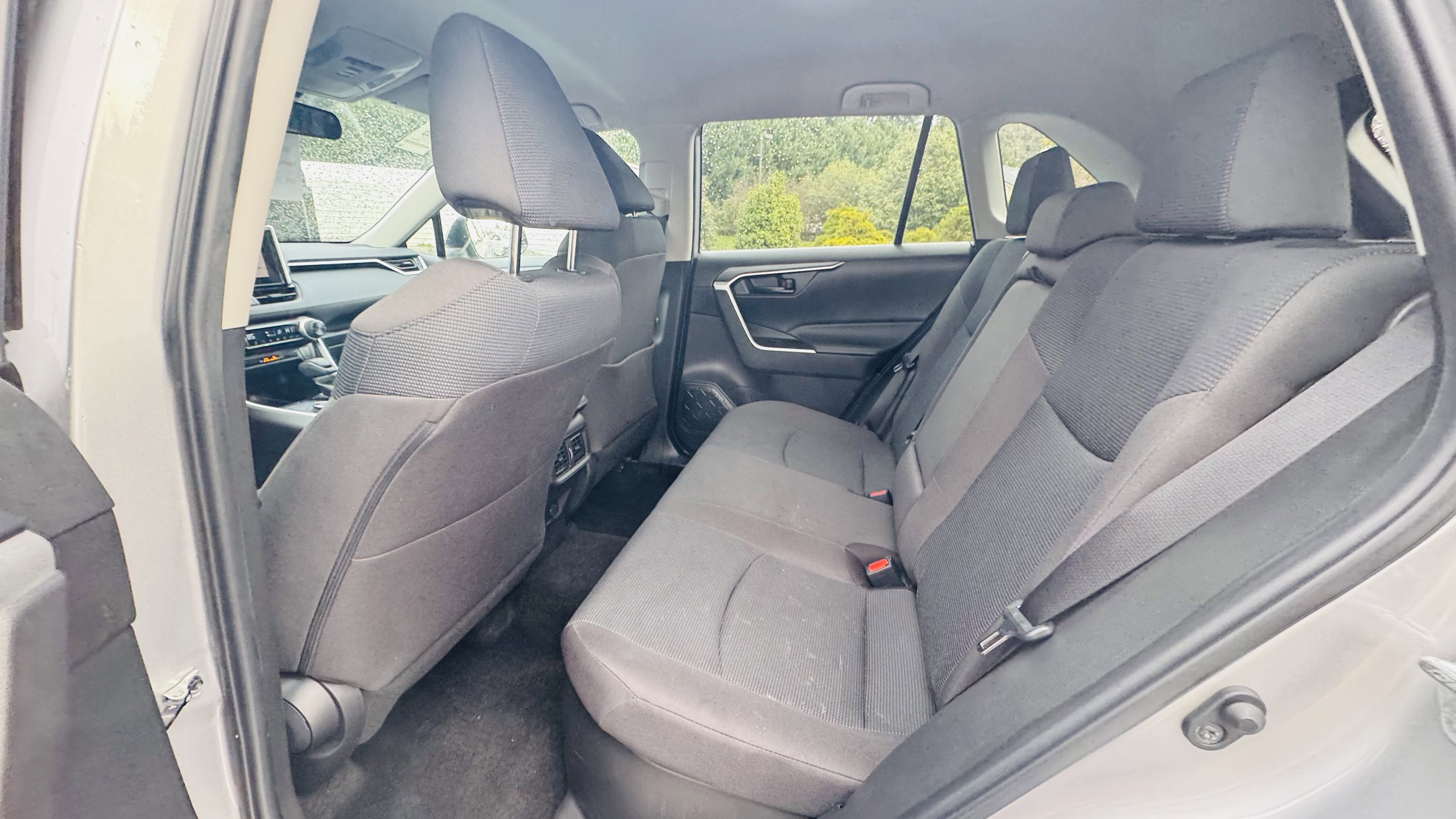 2023 Toyota RAV4 Hybrid LE