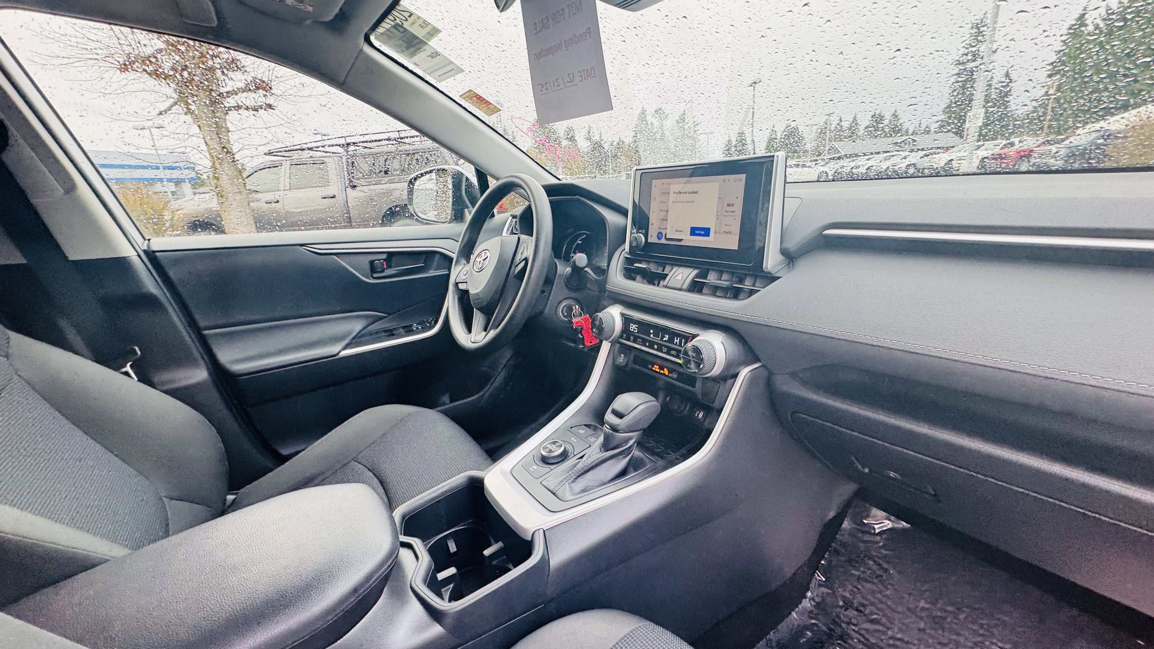 2023 Toyota RAV4 Hybrid LE