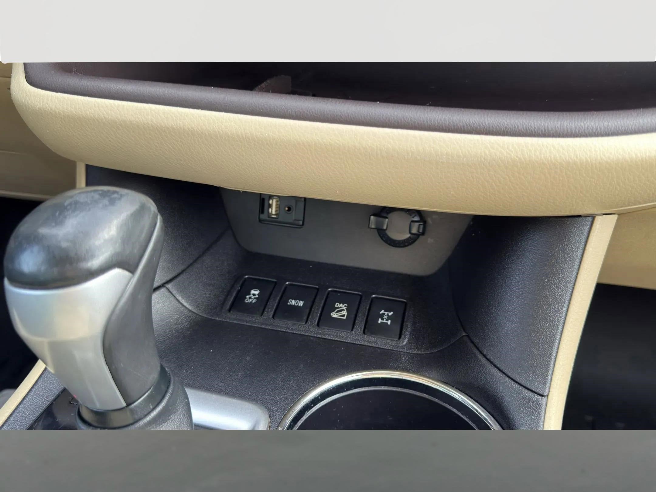 2015 Toyota Highlander LE