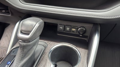 2021 Toyota Highlander Hybrid Platinum