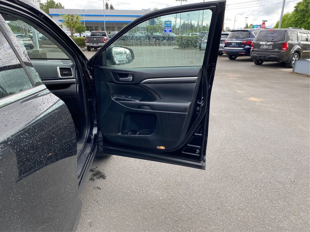 2019 Toyota Highlander SE