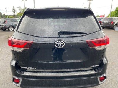 2019 Toyota Highlander SE