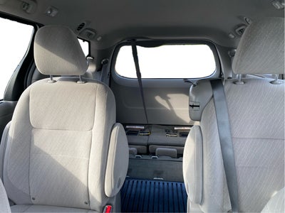 2017 Toyota Sienna LE Auto Access Seat