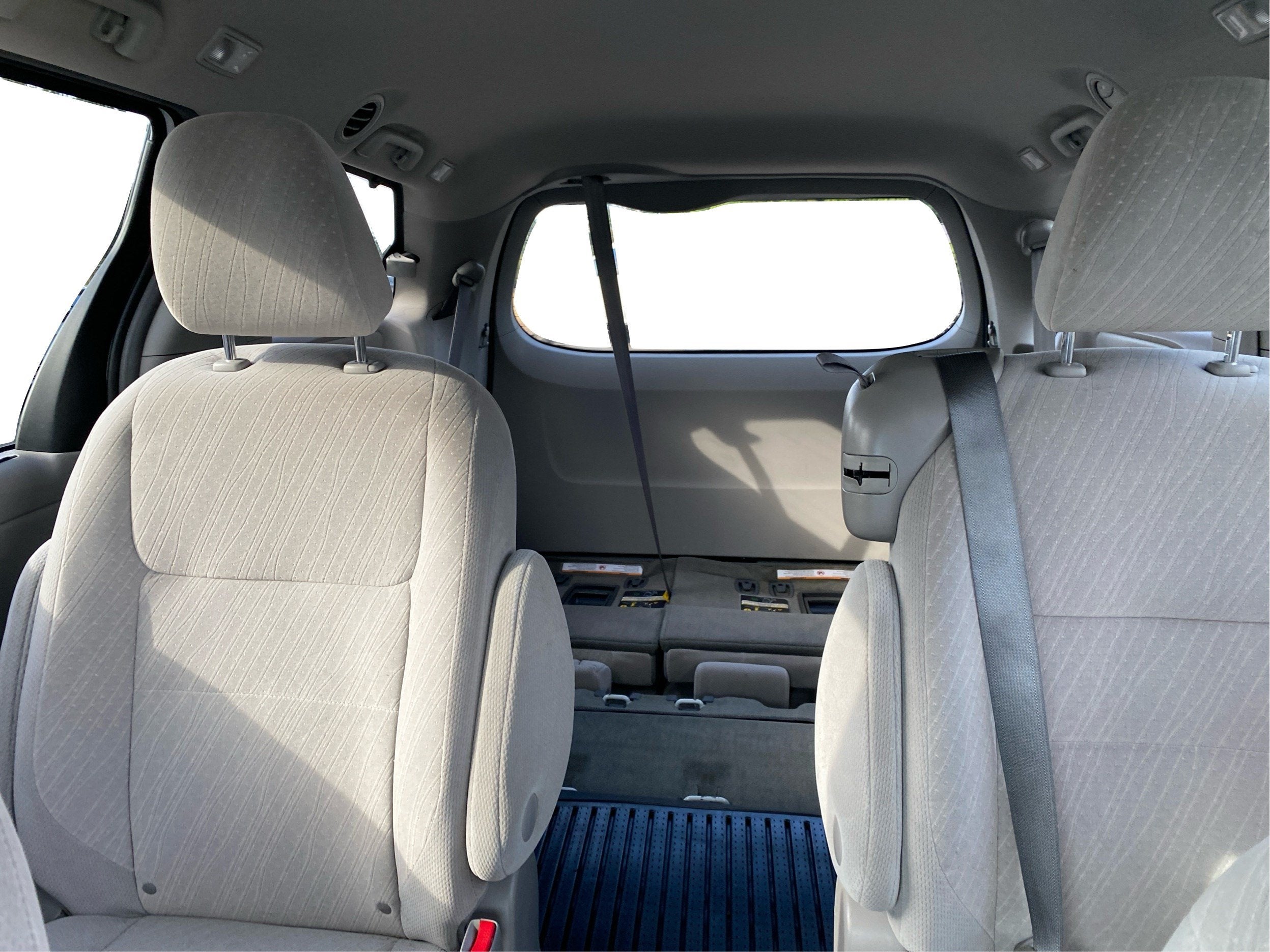 2017 Toyota Sienna LE Auto Access Seat