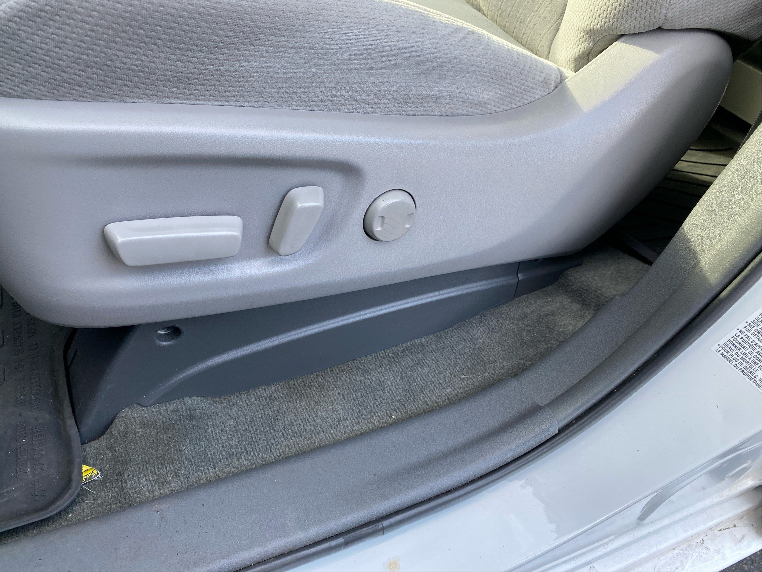 2017 Toyota Sienna LE Auto Access Seat