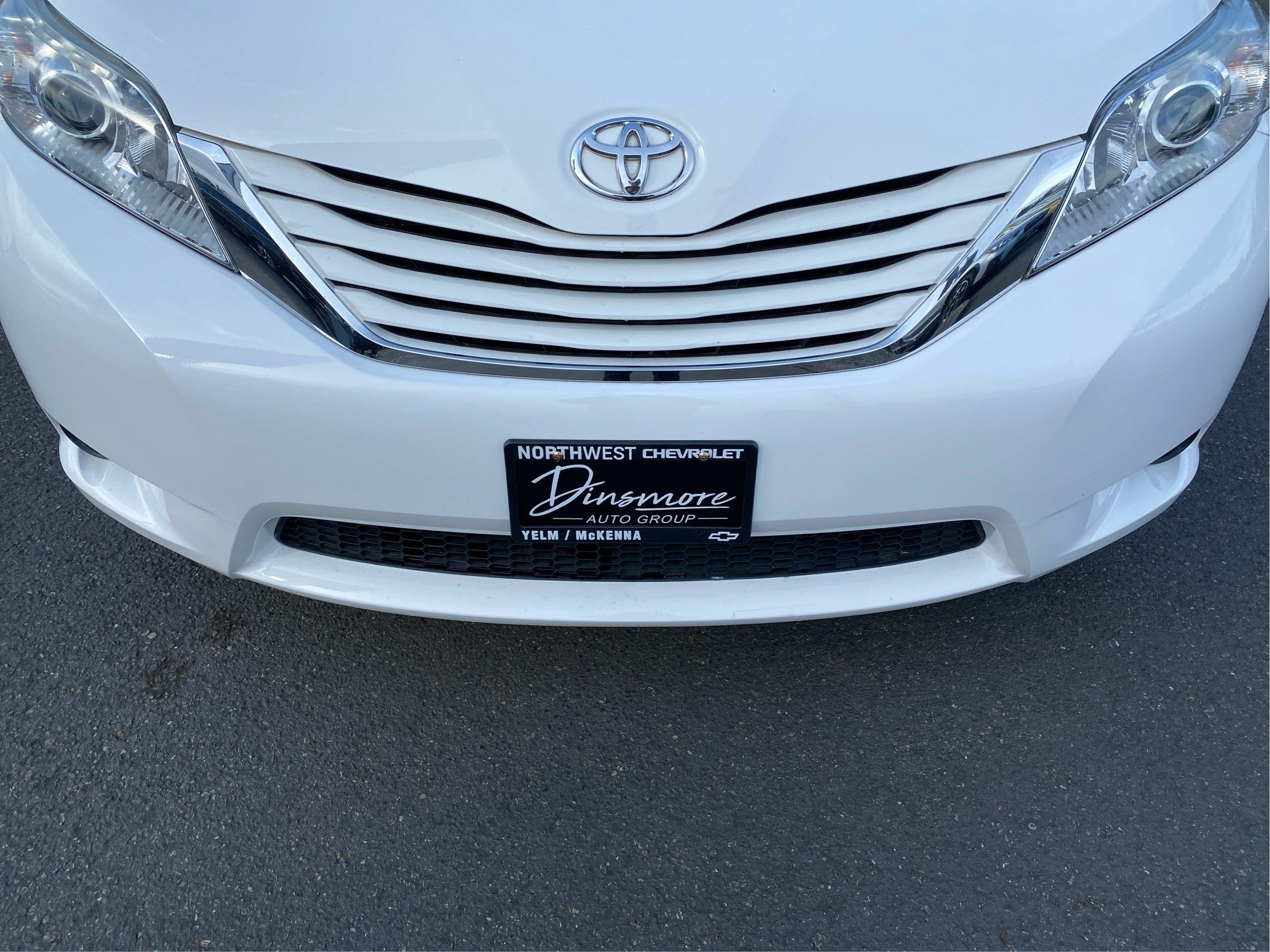 2017 Toyota Sienna LE Auto Access Seat