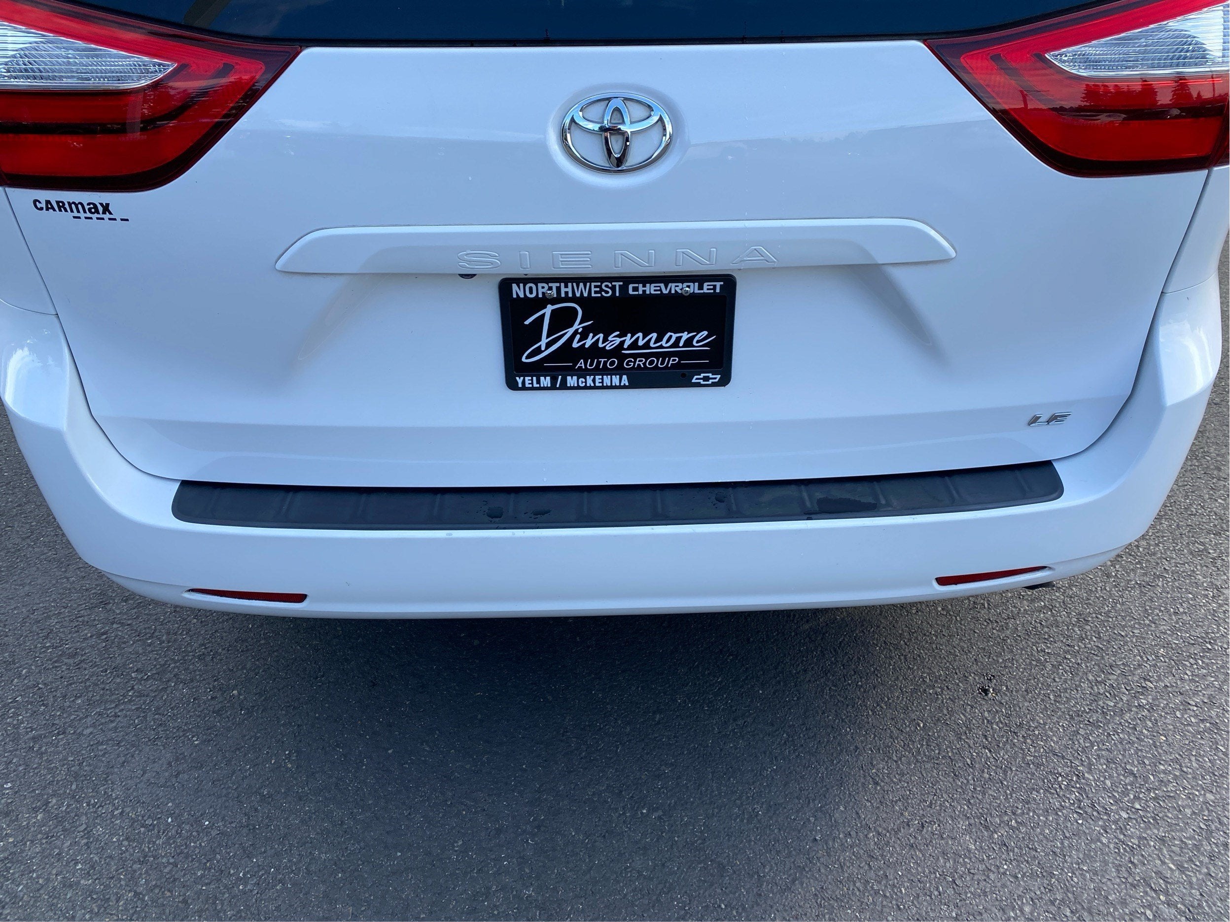 2017 Toyota Sienna LE Auto Access Seat