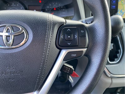2017 Toyota Sienna LE Auto Access Seat