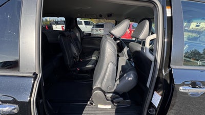 2015 Toyota Sienna SE 8 Passenger