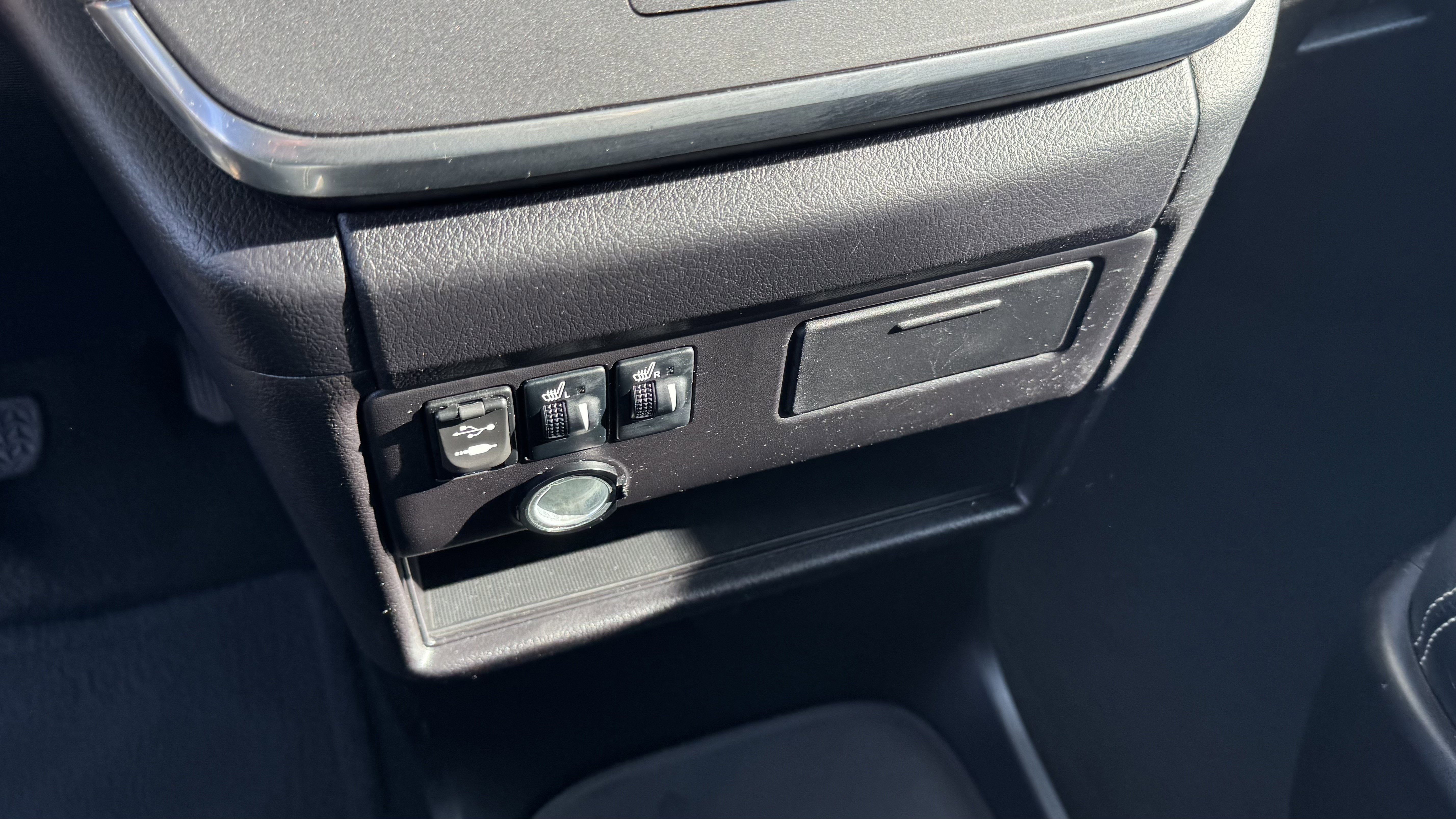 2015 Toyota Sienna SE 8 Passenger