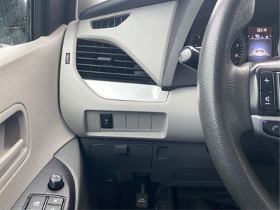 2020 Toyota Sienna L