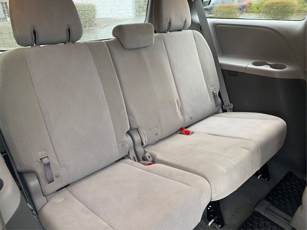 2020 Toyota Sienna L