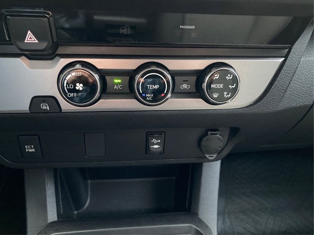 2017 Toyota Tacoma SR