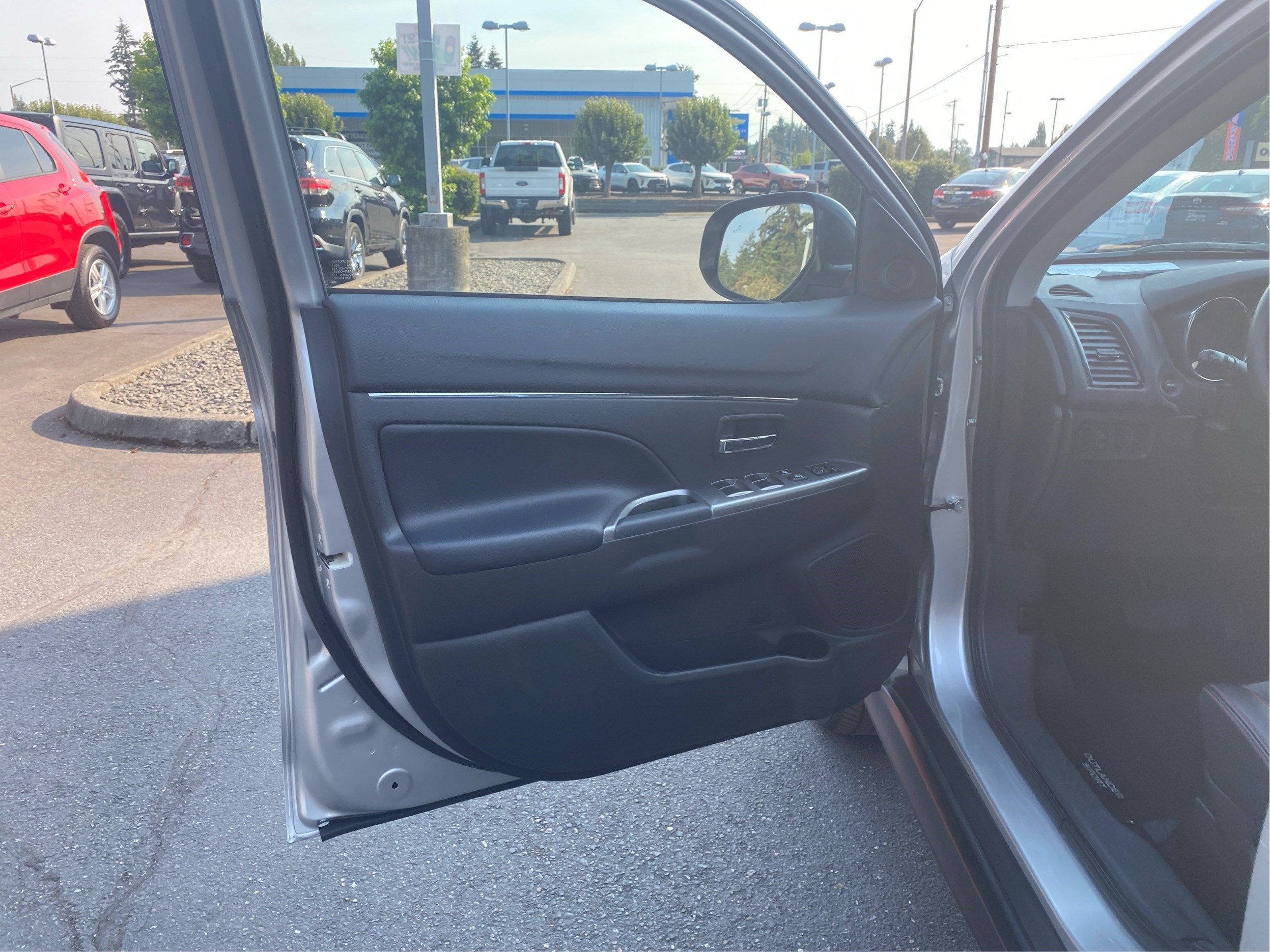 2024 Mitsubishi Outlander Sport S