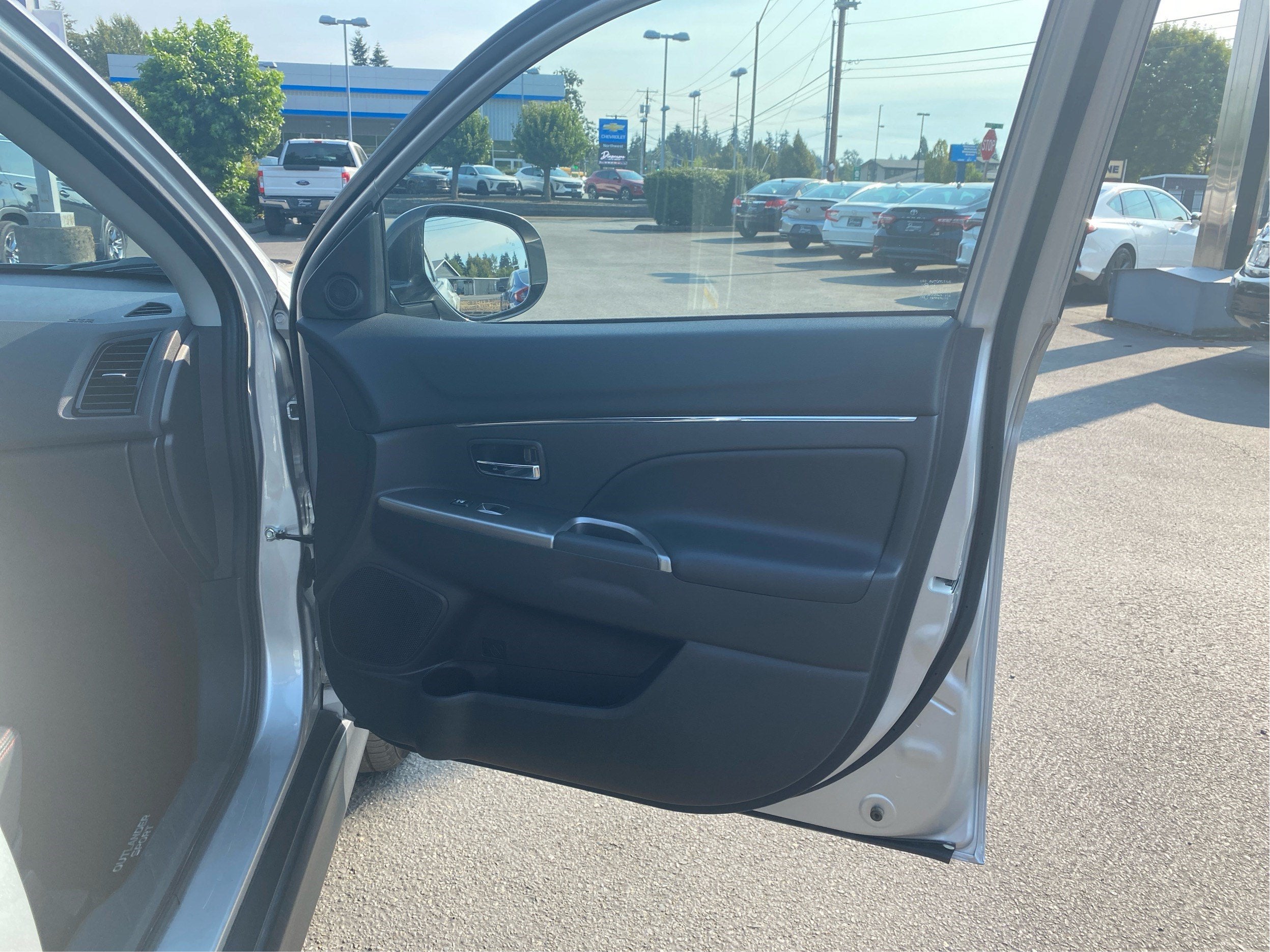 2024 Mitsubishi Outlander Sport S