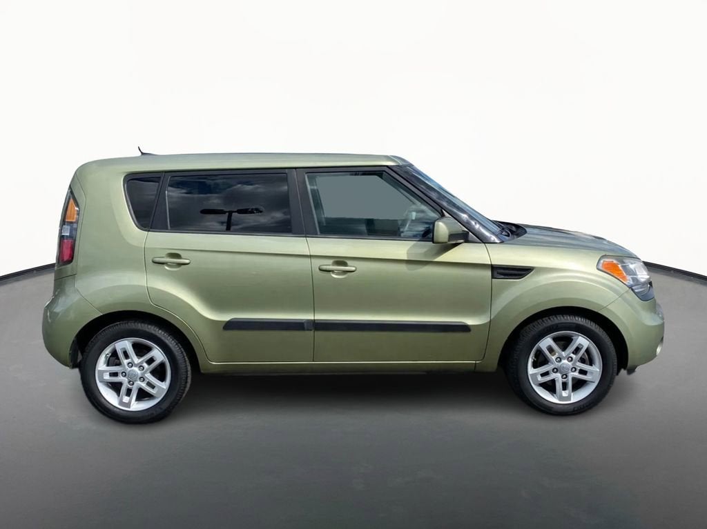 2011 Kia Soul +