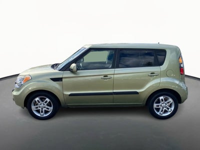 2011 Kia Soul +