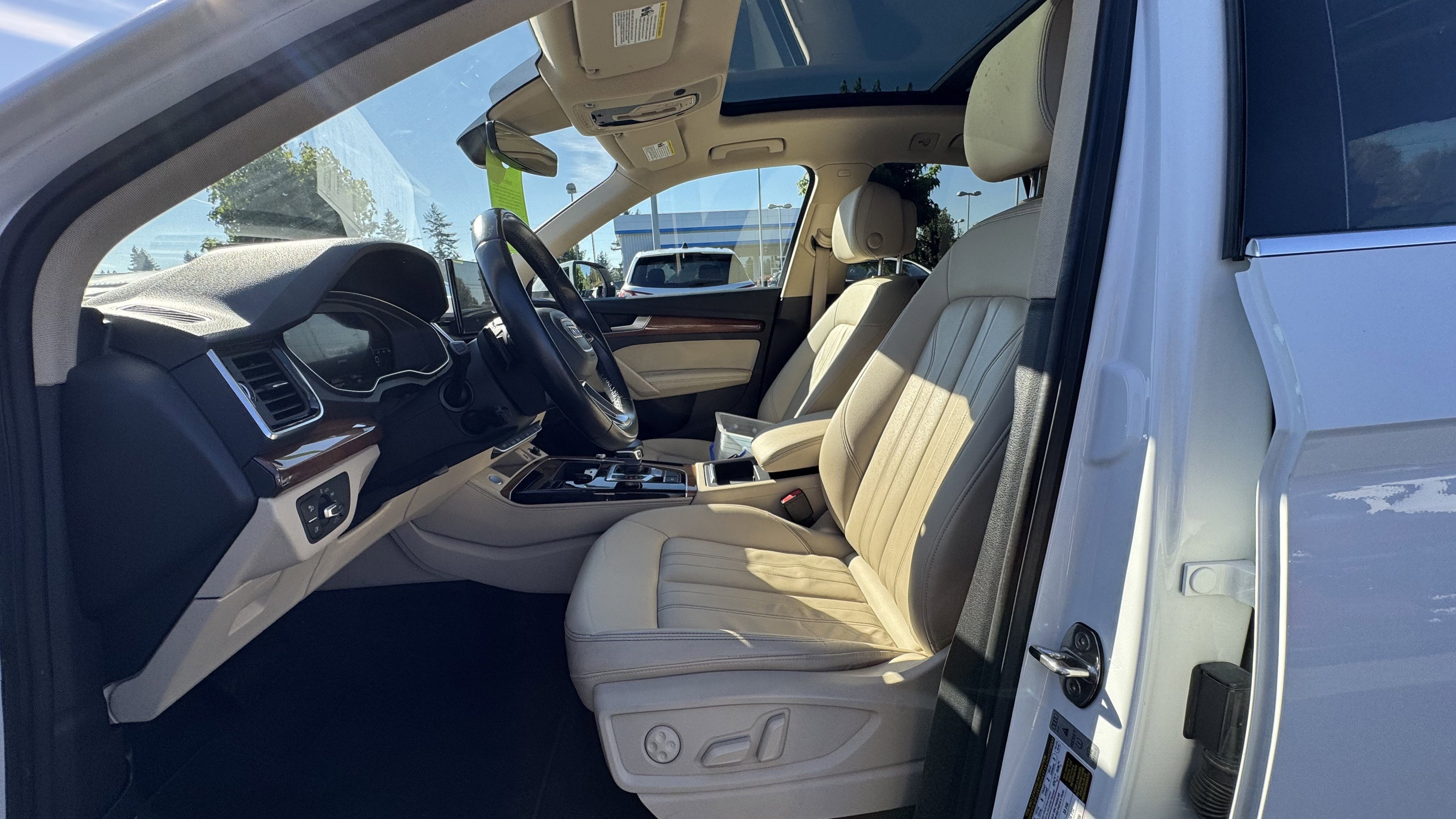 2022 Audi Q5 Premium Plus 45 TFSI S line quattro S tronic