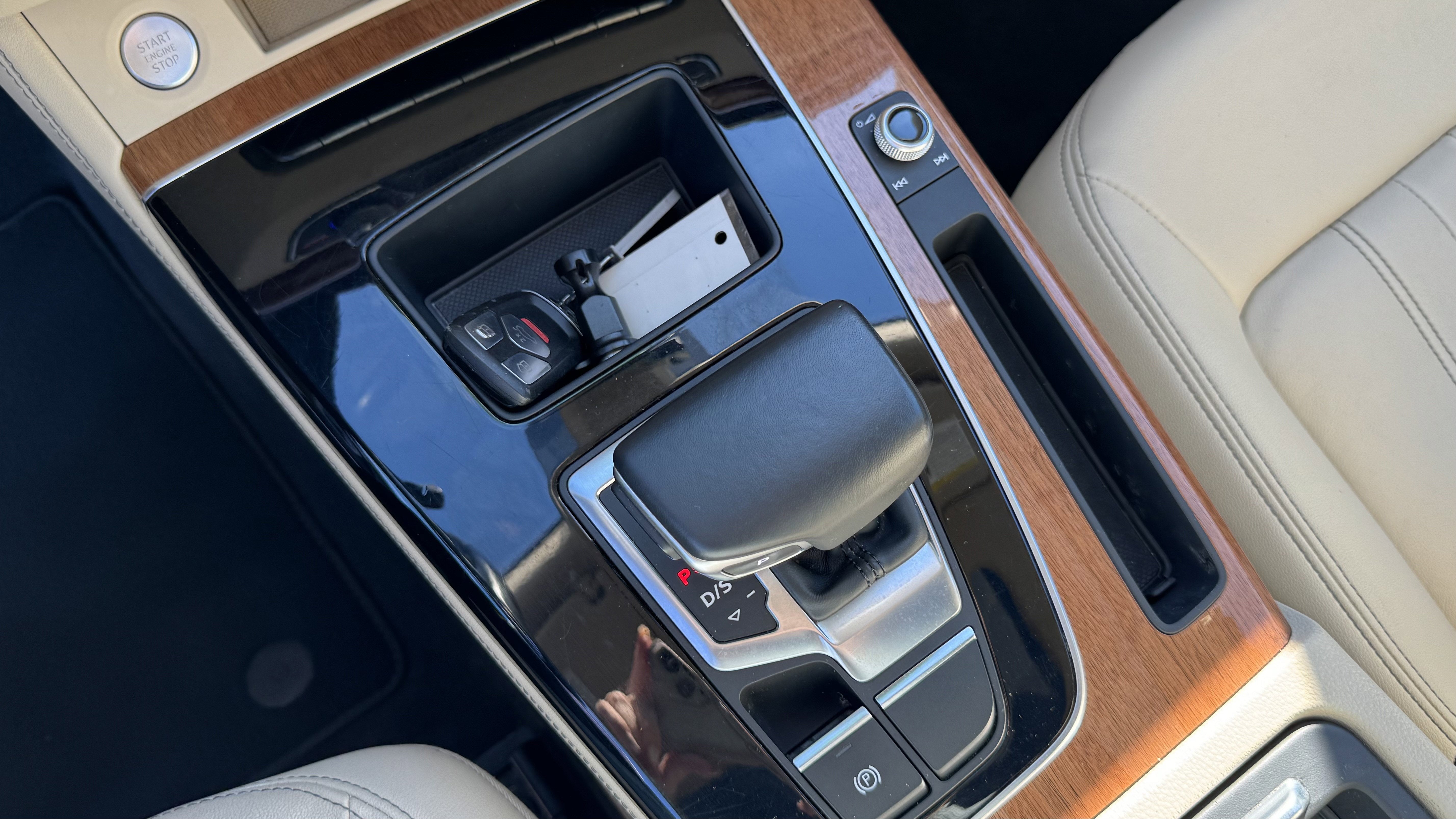 2022 Audi Q5 Premium Plus 45 TFSI S line quattro S tronic