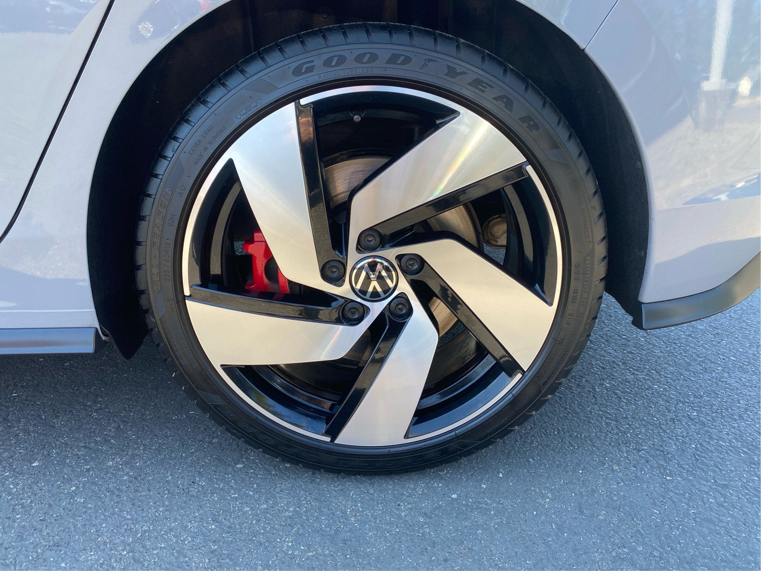 2024 Volkswagen Golf GTI S
