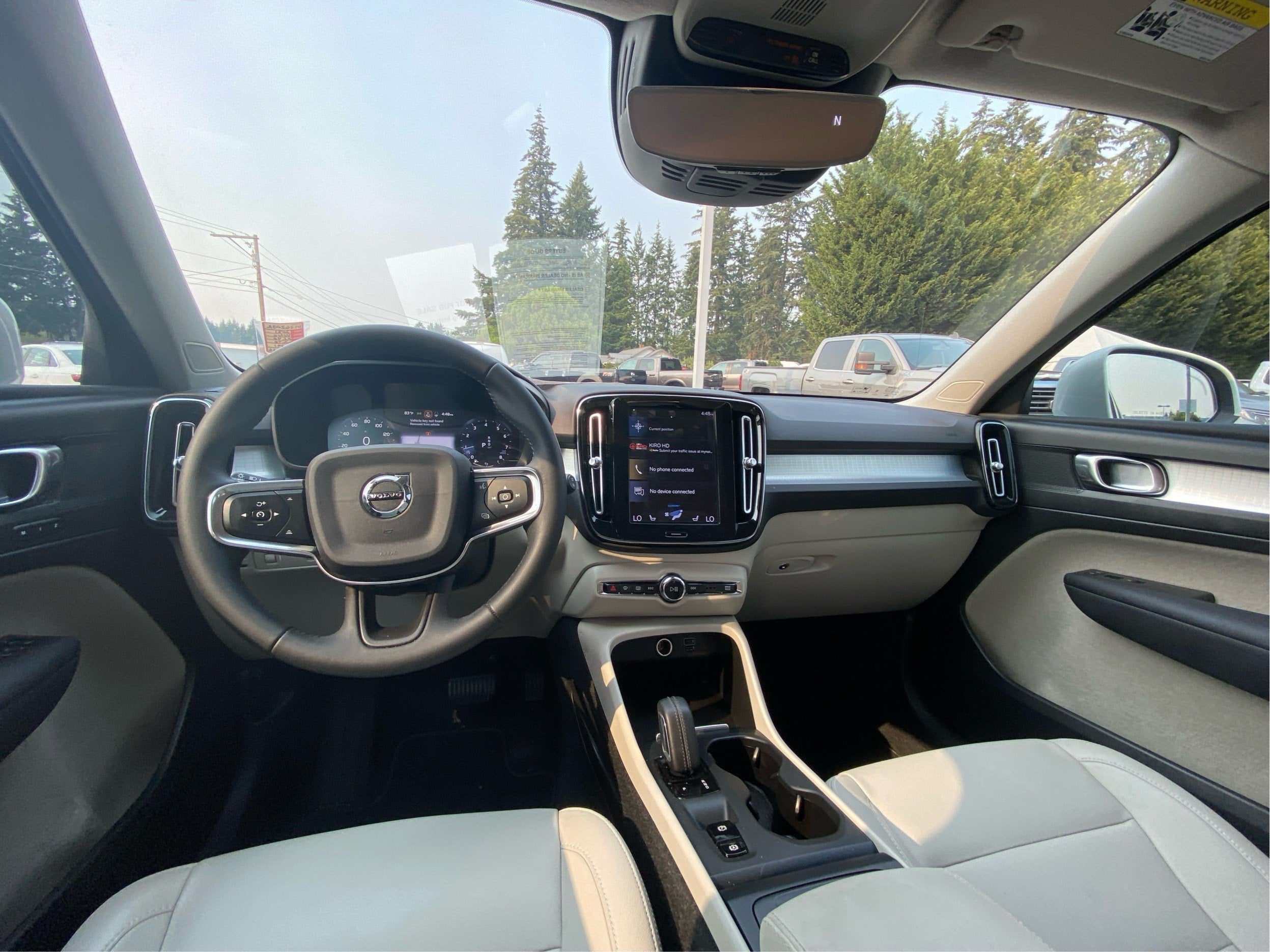 2021 Volvo XC40 T5 Momentum